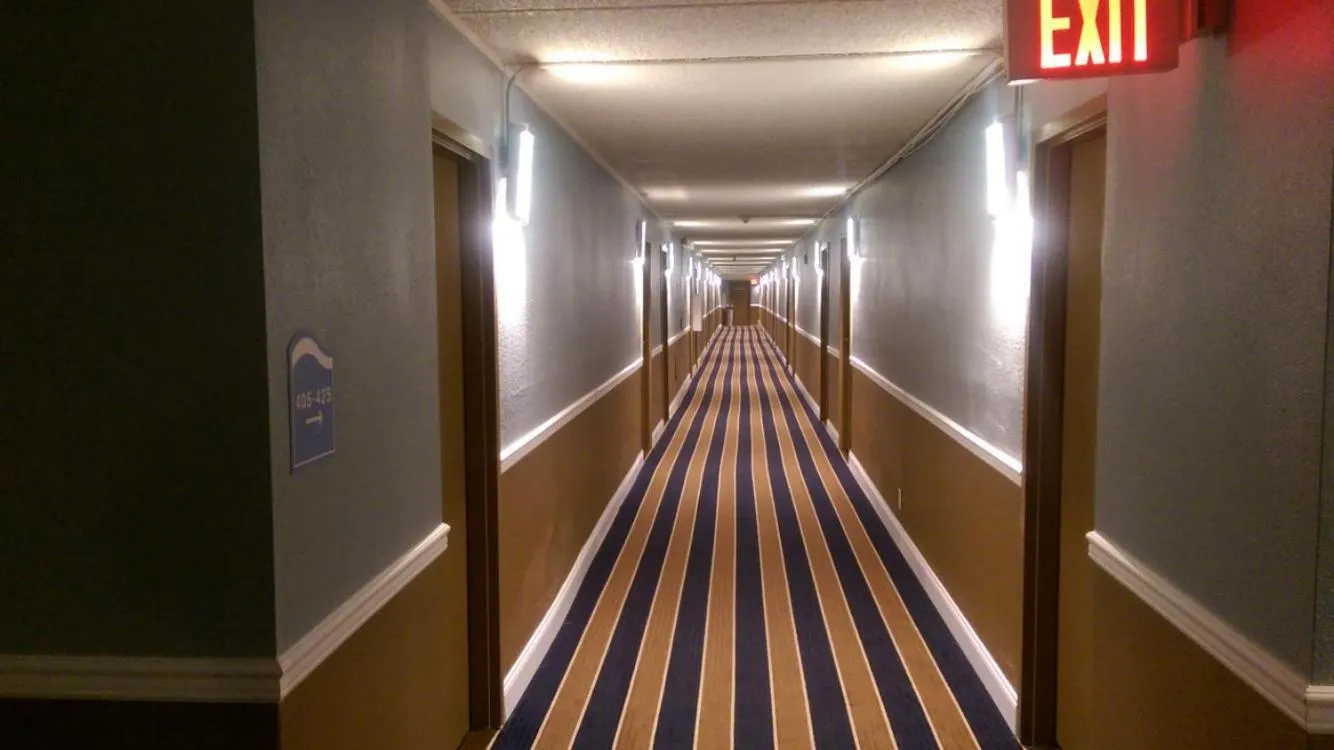 Economy Inn North Randall