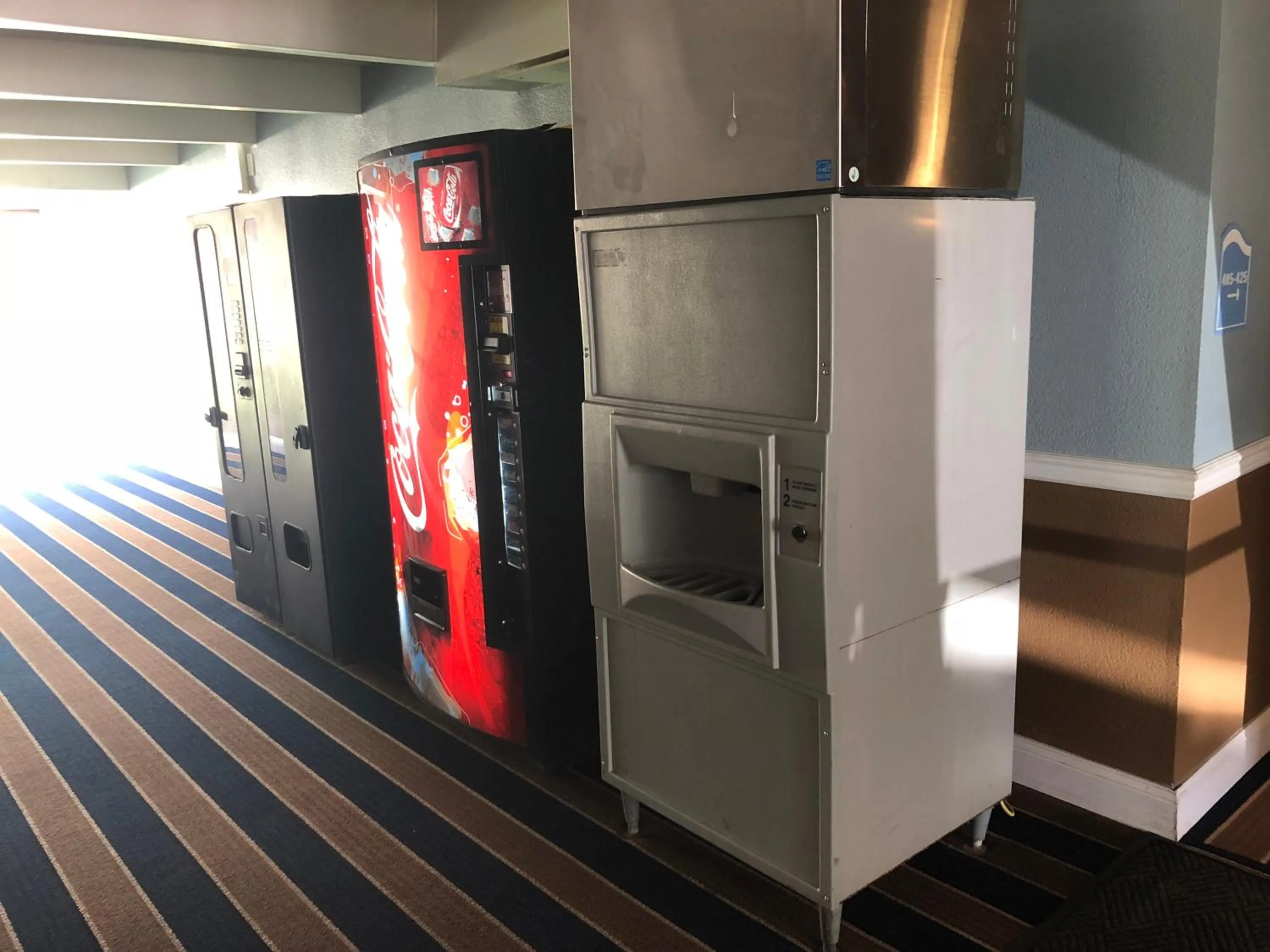 Economy Inn North Randall