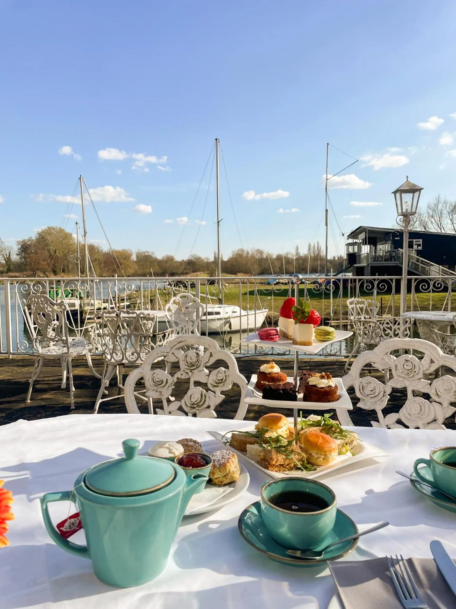 Dining area in Warren Lodge