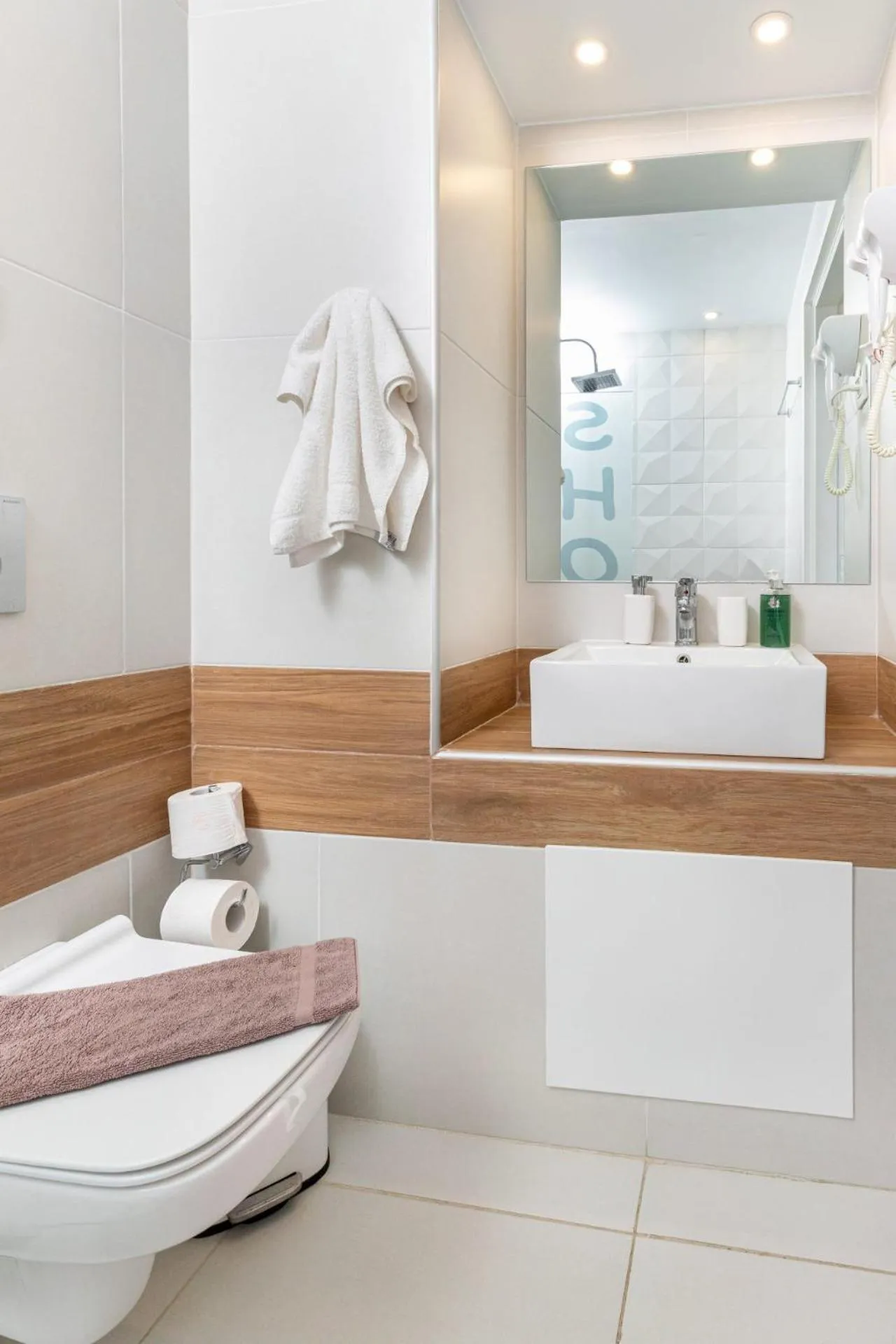 Bathroom in Notus Chania Crete