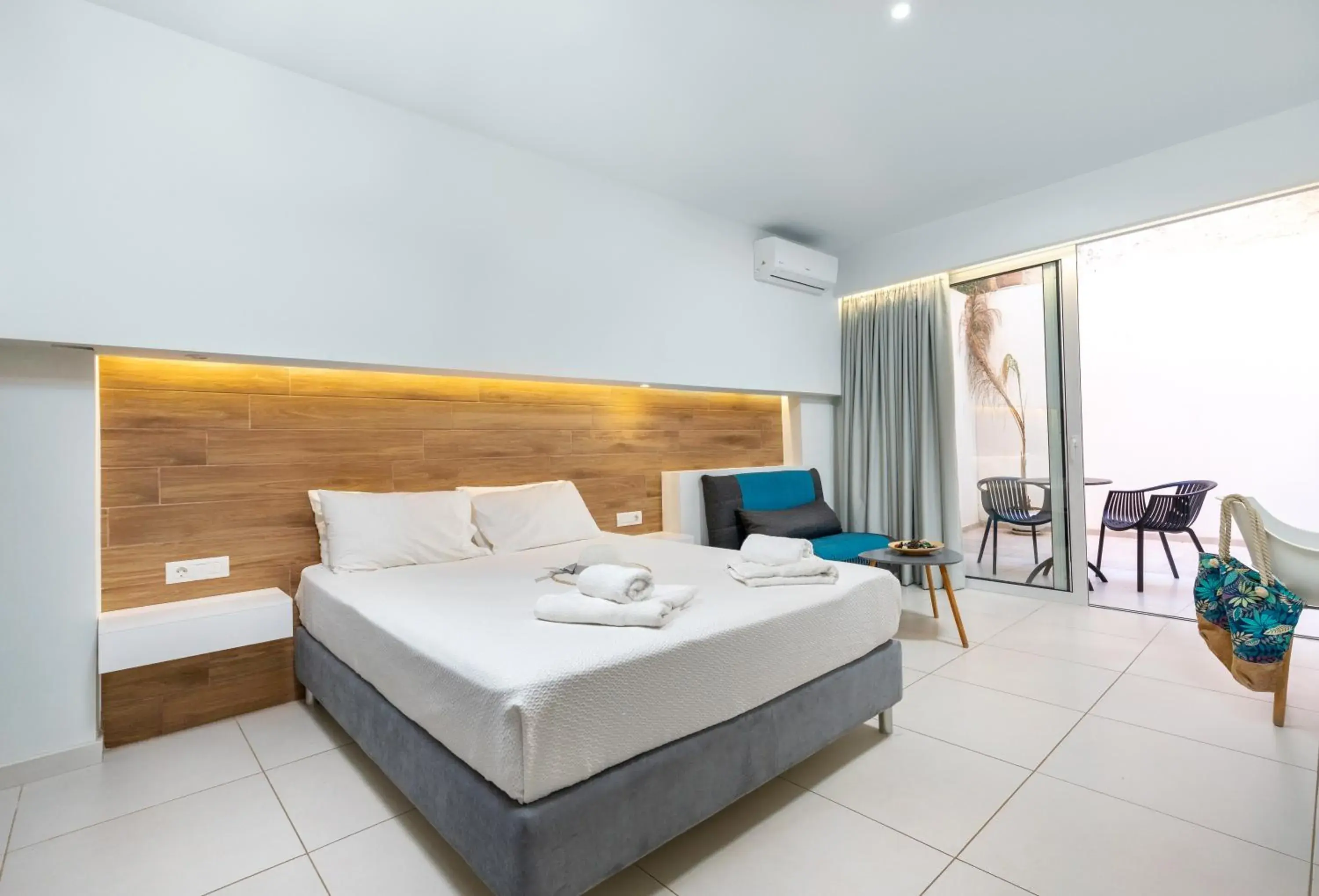 Superior Studio with Veranda - single occupancy - Ground floor in Notus Chania Crete Superior Studio with Veranda - single occupancy - Ground floor in Notus Chania Crete