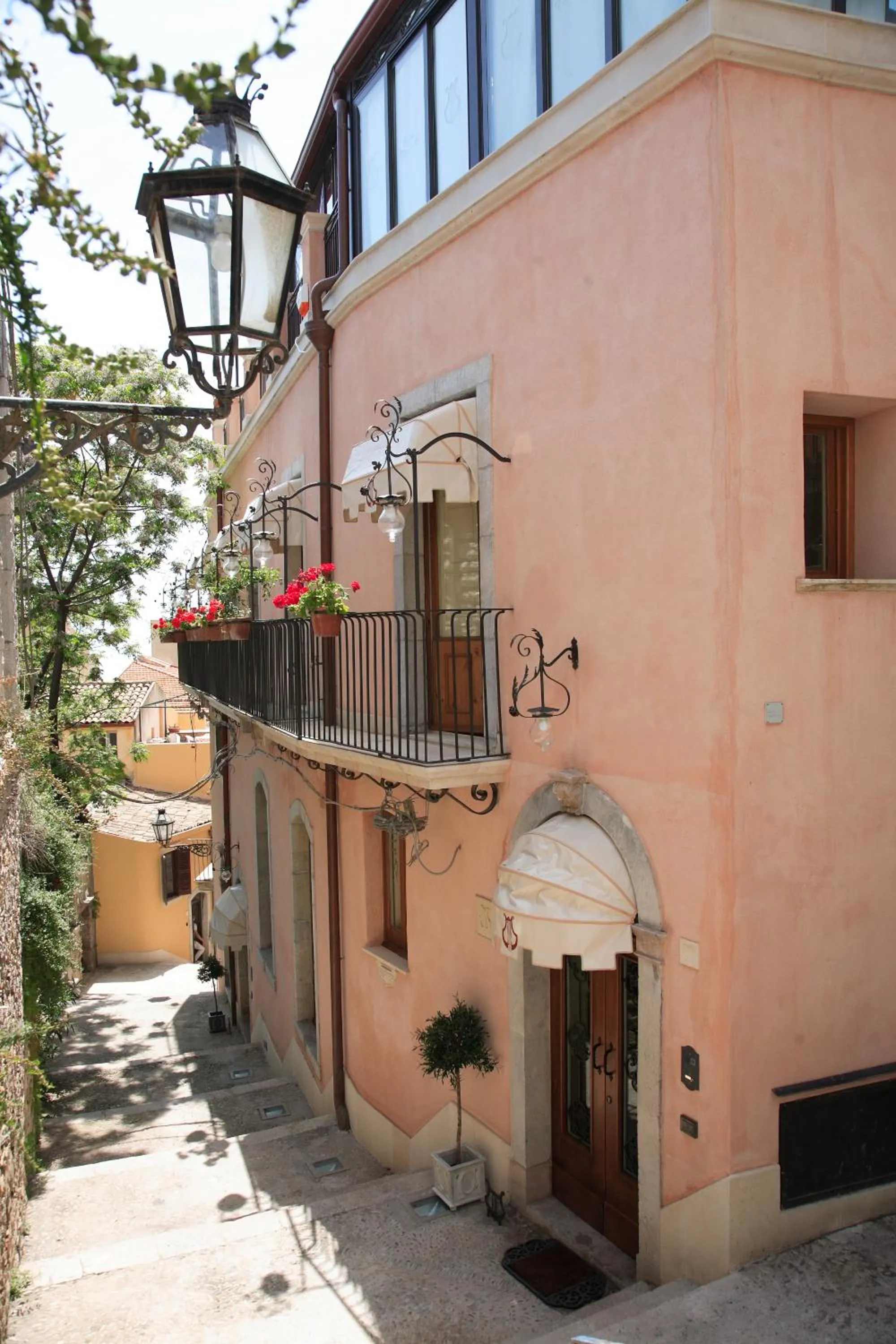 Property building in Casa Turchetti