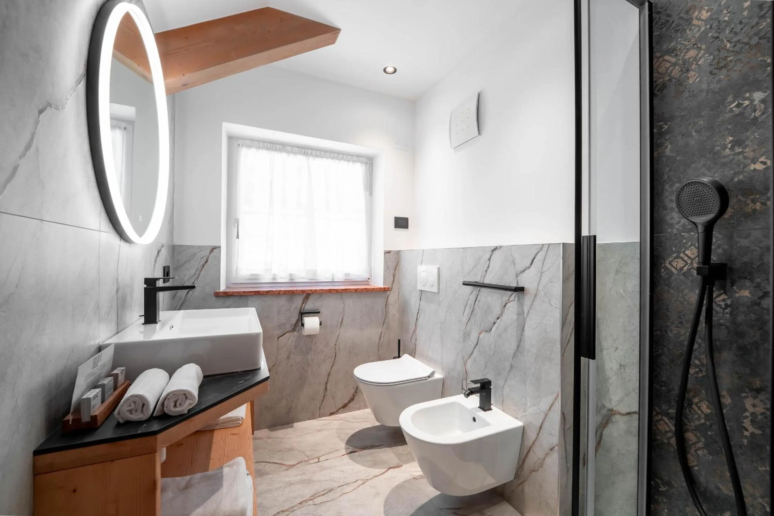 Bathroom in Hotel Chalet Sas Morin