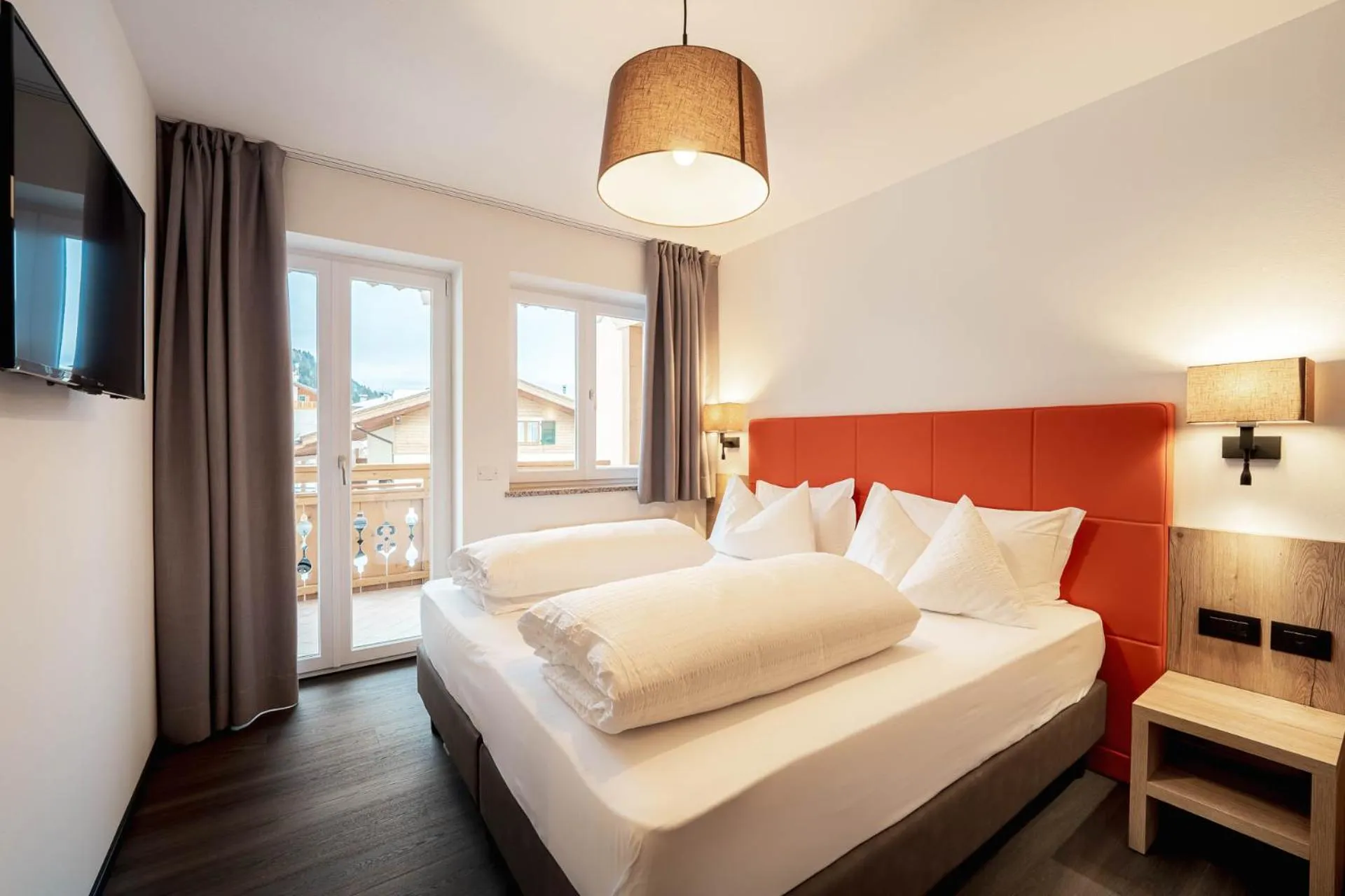 Bedroom, Bed in Hotel Chalet Sas Morin