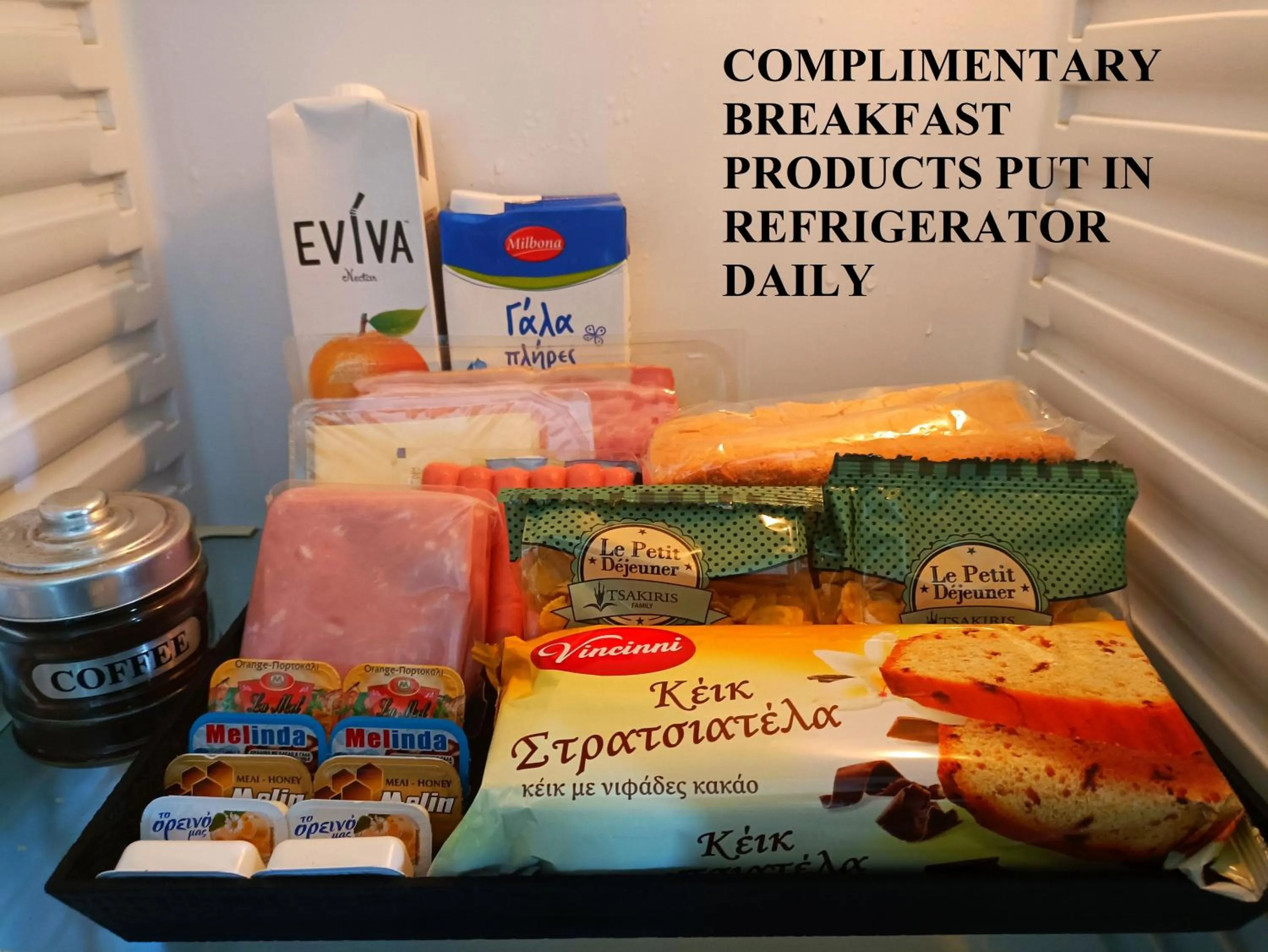 Breakfast in Salonikiou Beach Apartments & Villas