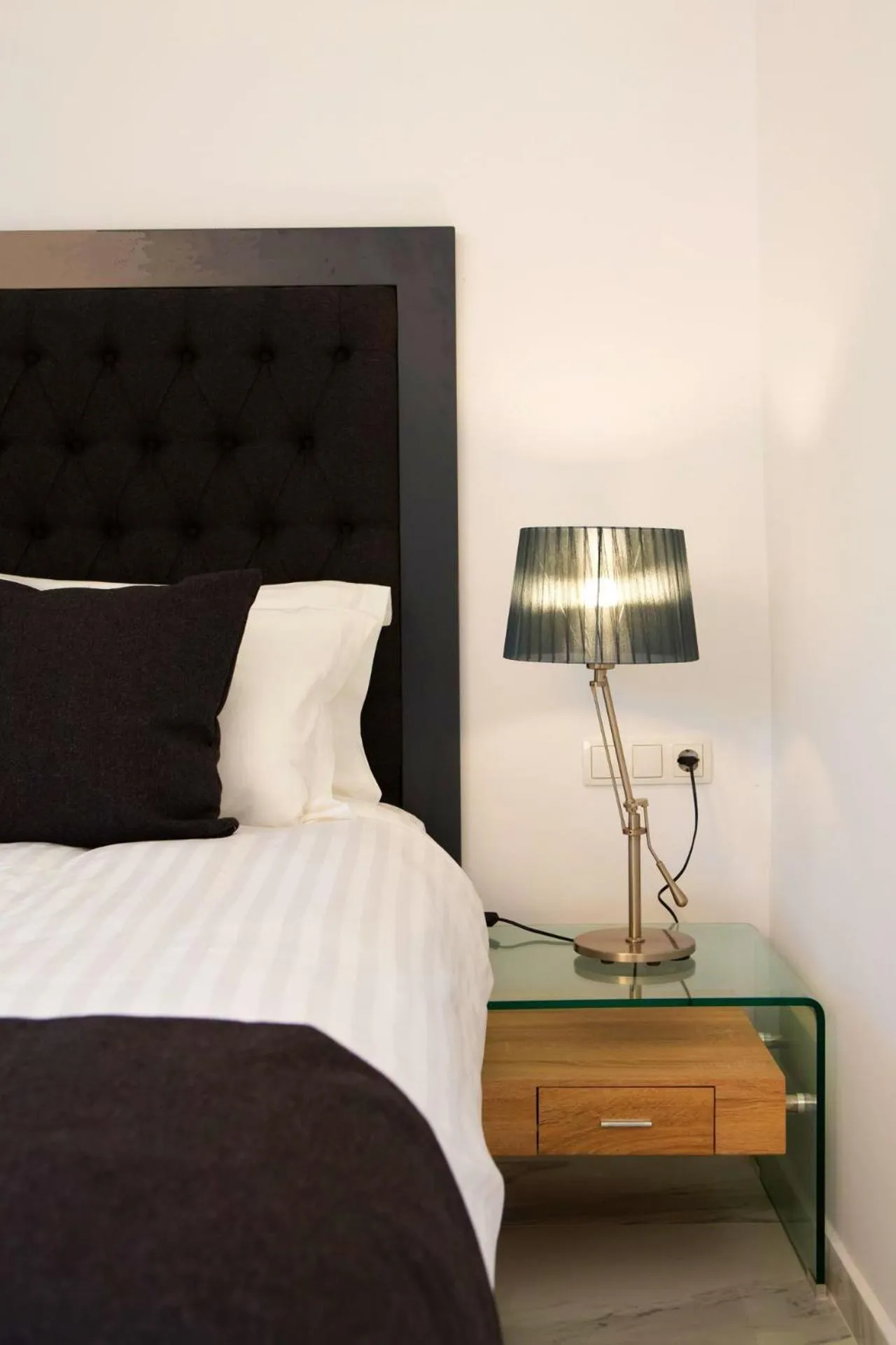 Bed in Salonikiou Beach Apartments & Villas