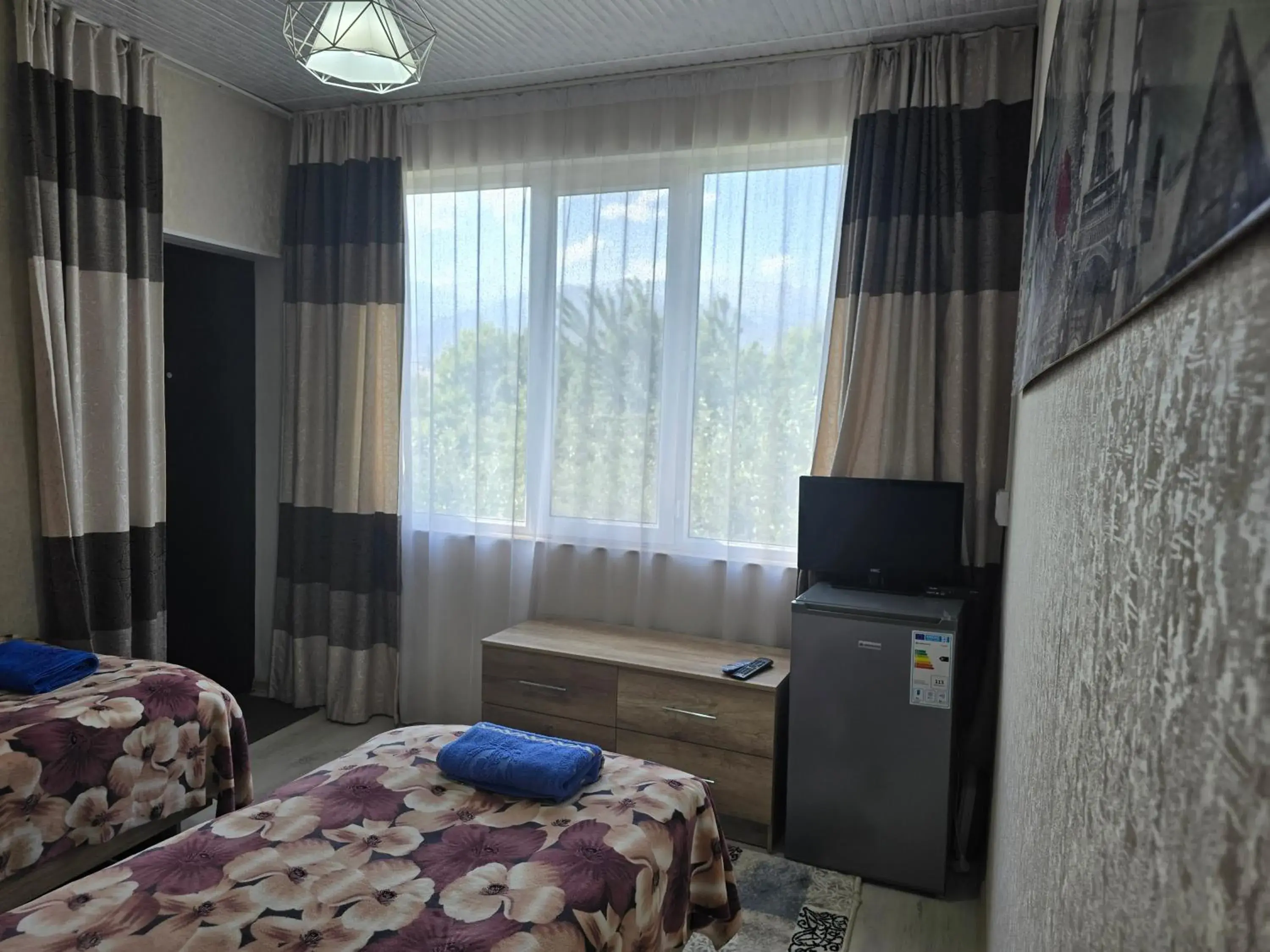 Twin Room with Shower in Olga Guest House Twin Room with Shower in Olga Guest House