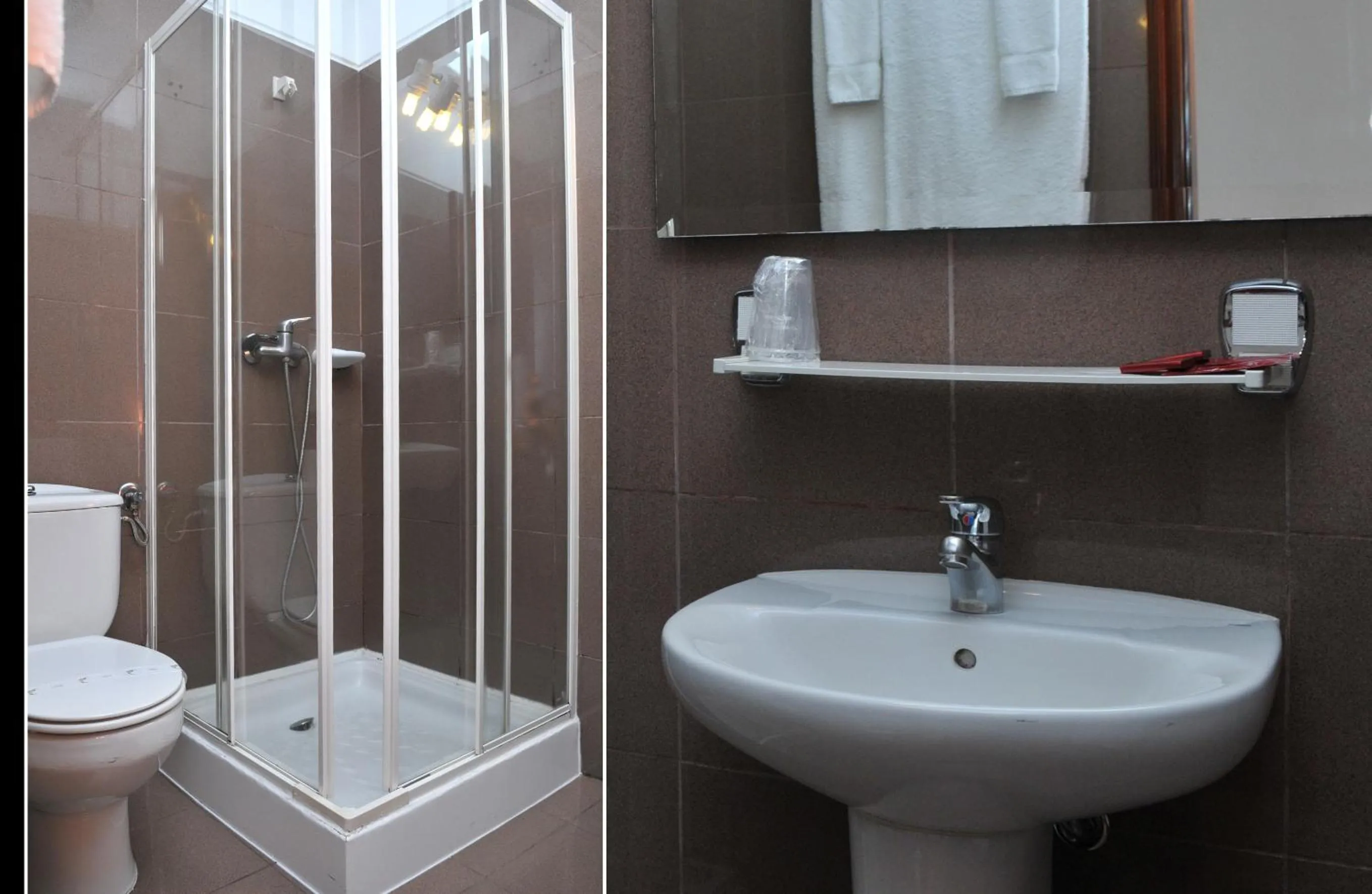 Shower in Hotel A Ponte