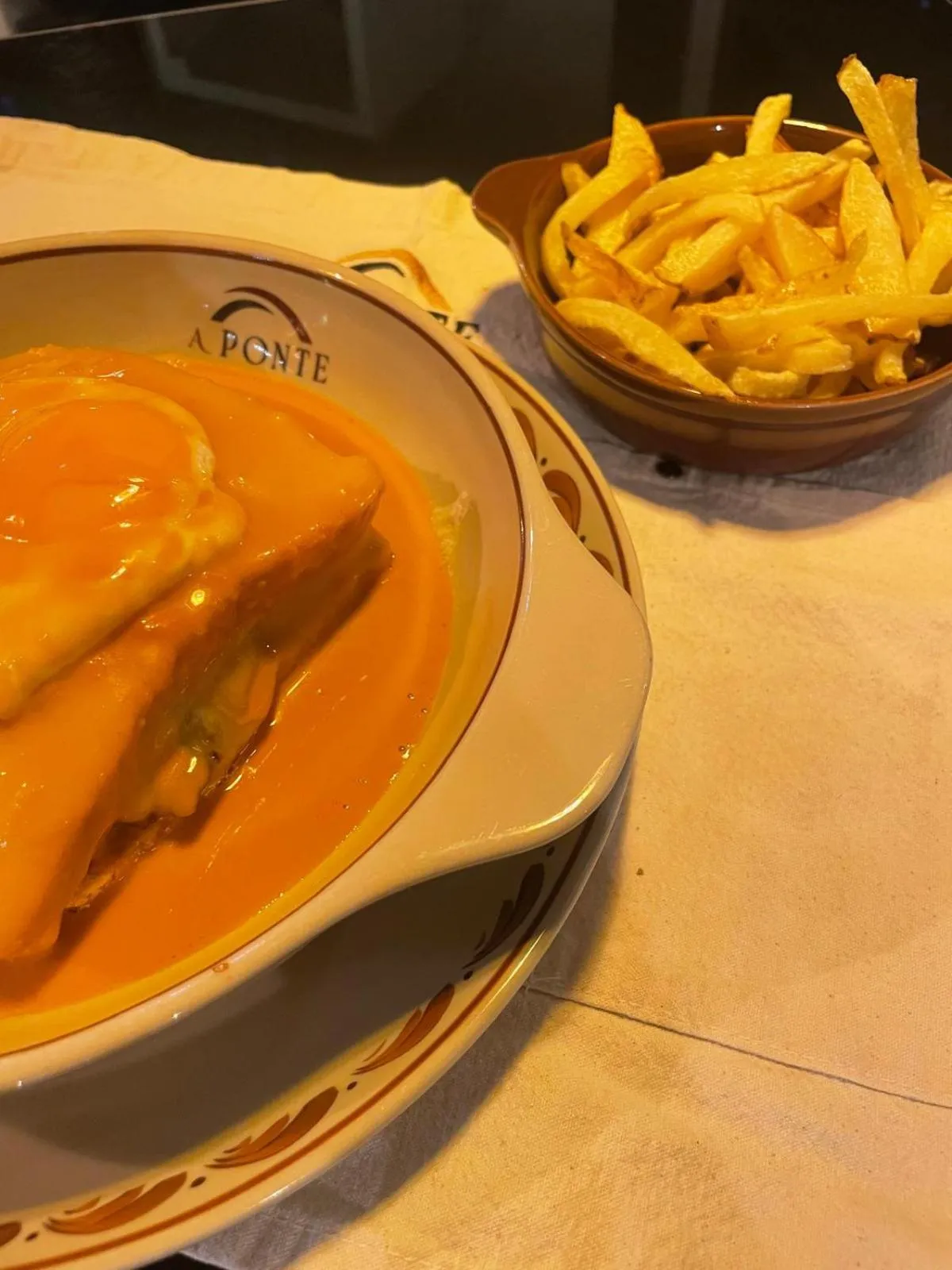 Restaurant/places to eat in Hotel A Ponte