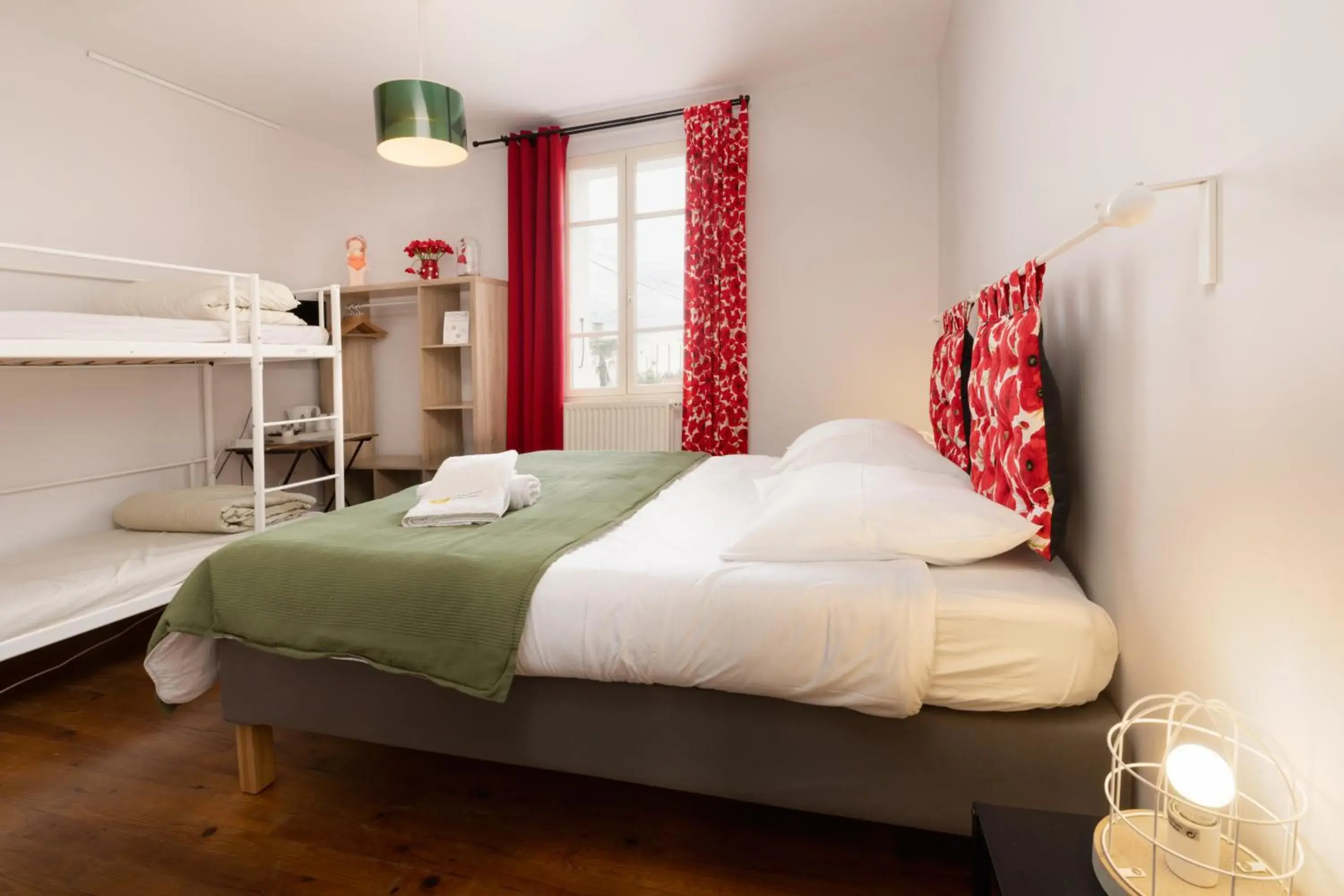 Comfort Quadruple Room in Le Grand Bassin Comfort Quadruple Room in Le Grand Bassin