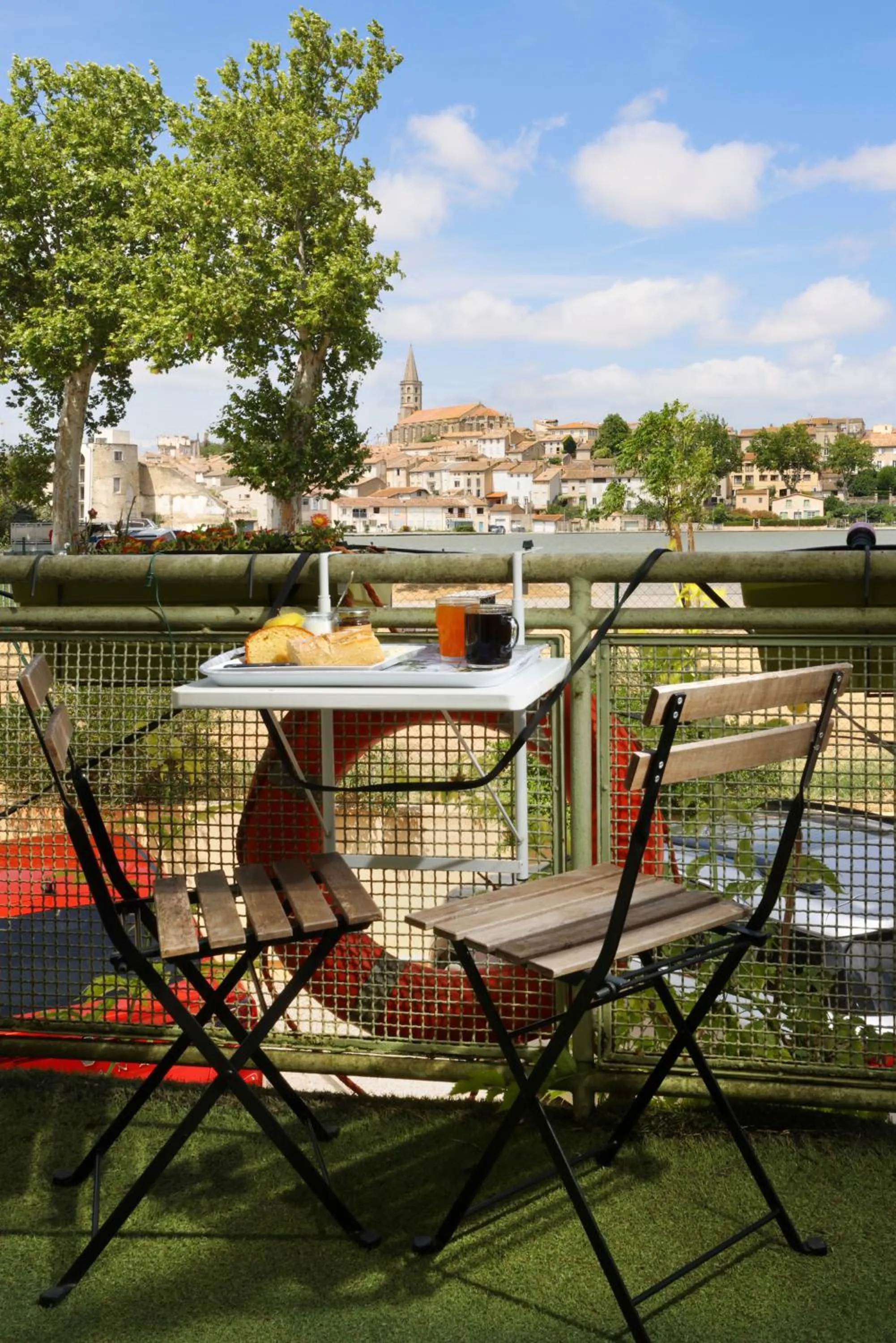 Landmark view in Le Grand Bassin