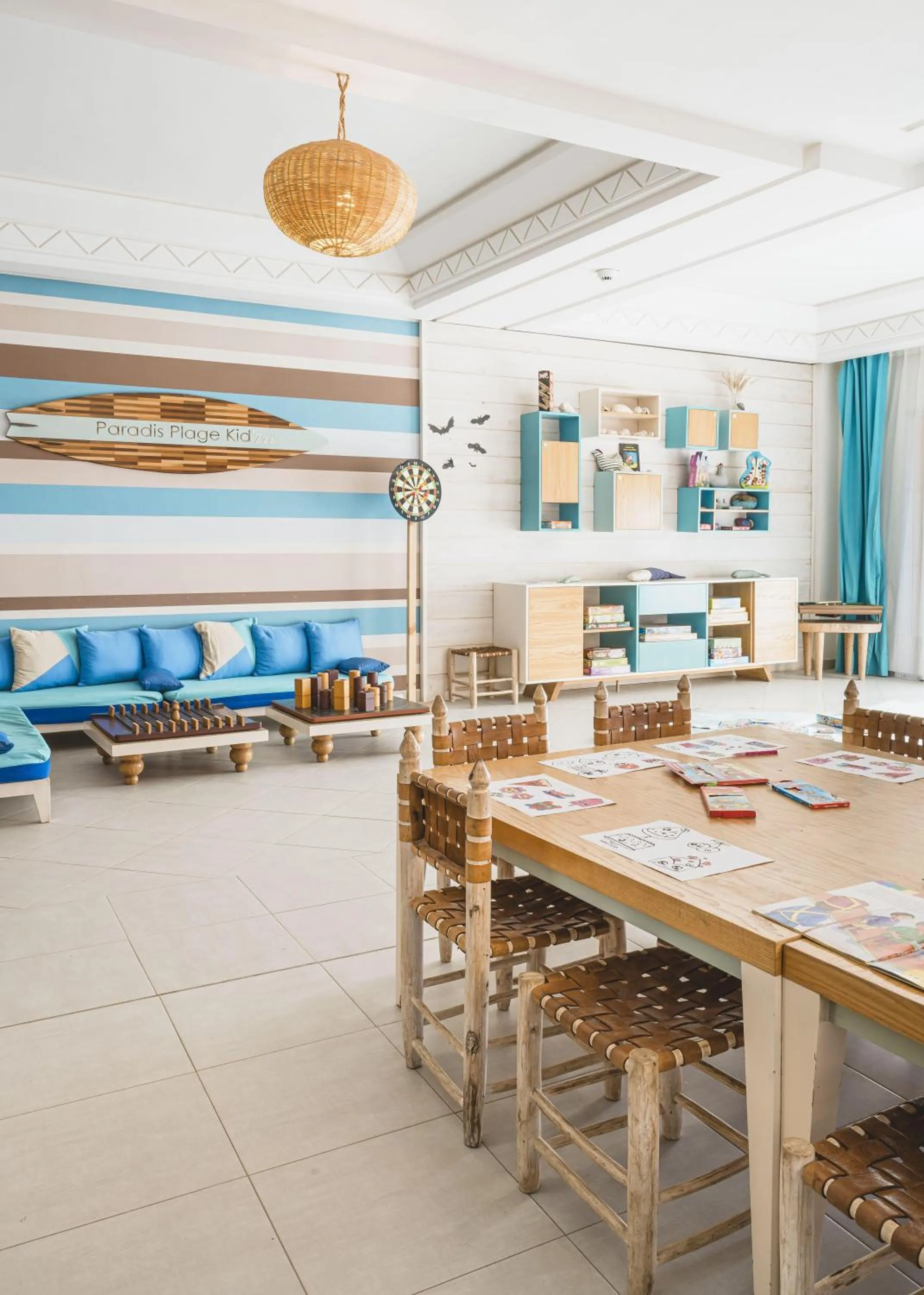 Family in Paradis Plage Surf Yoga & Spa