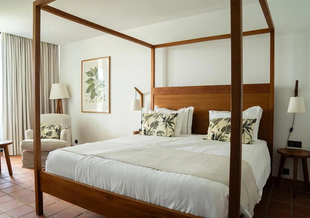 Photo of the whole room, Bed in Langley Resort Fort Royal