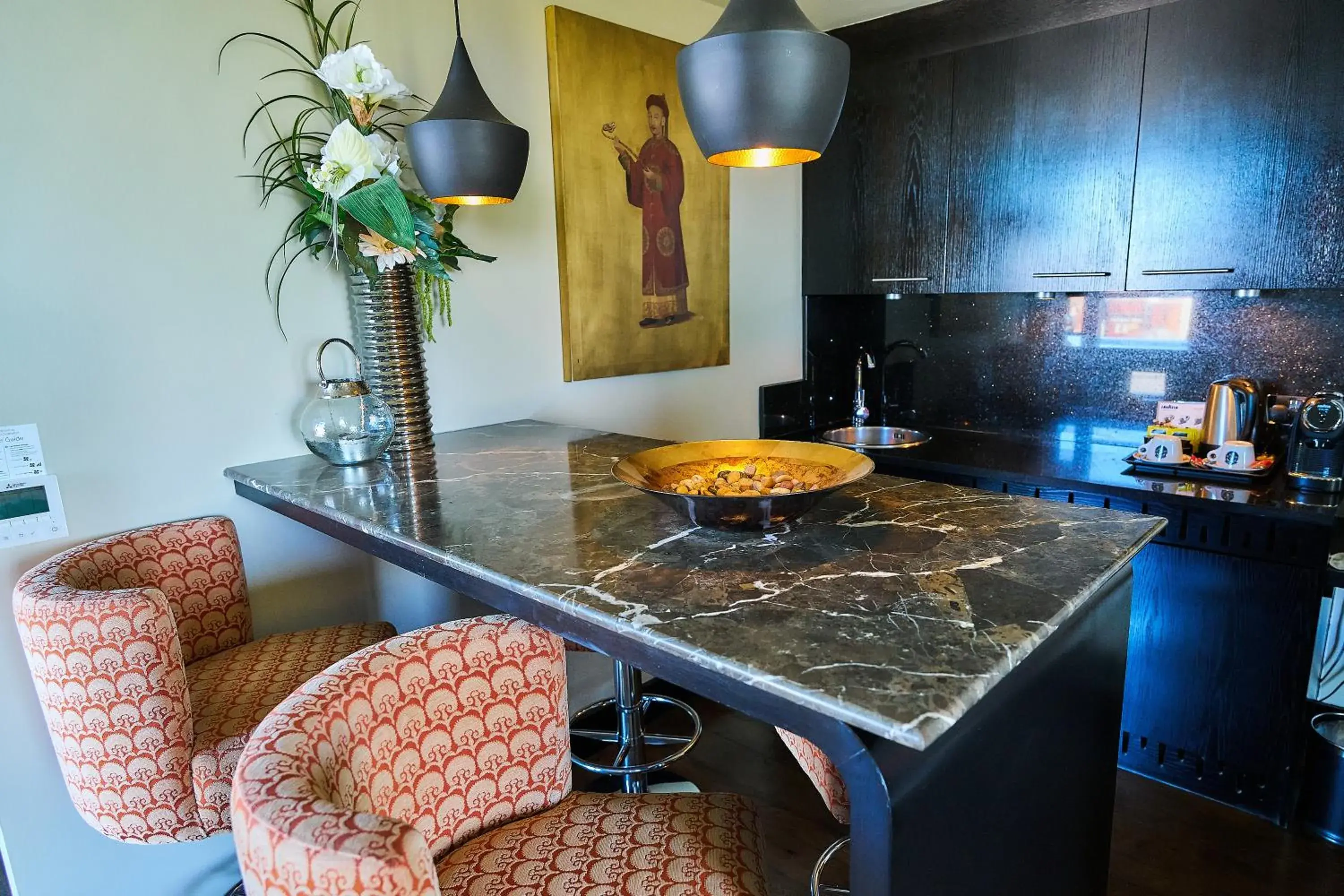 Lounge or bar in The Vincent Hotel Lounge or bar in The Vincent Hotel