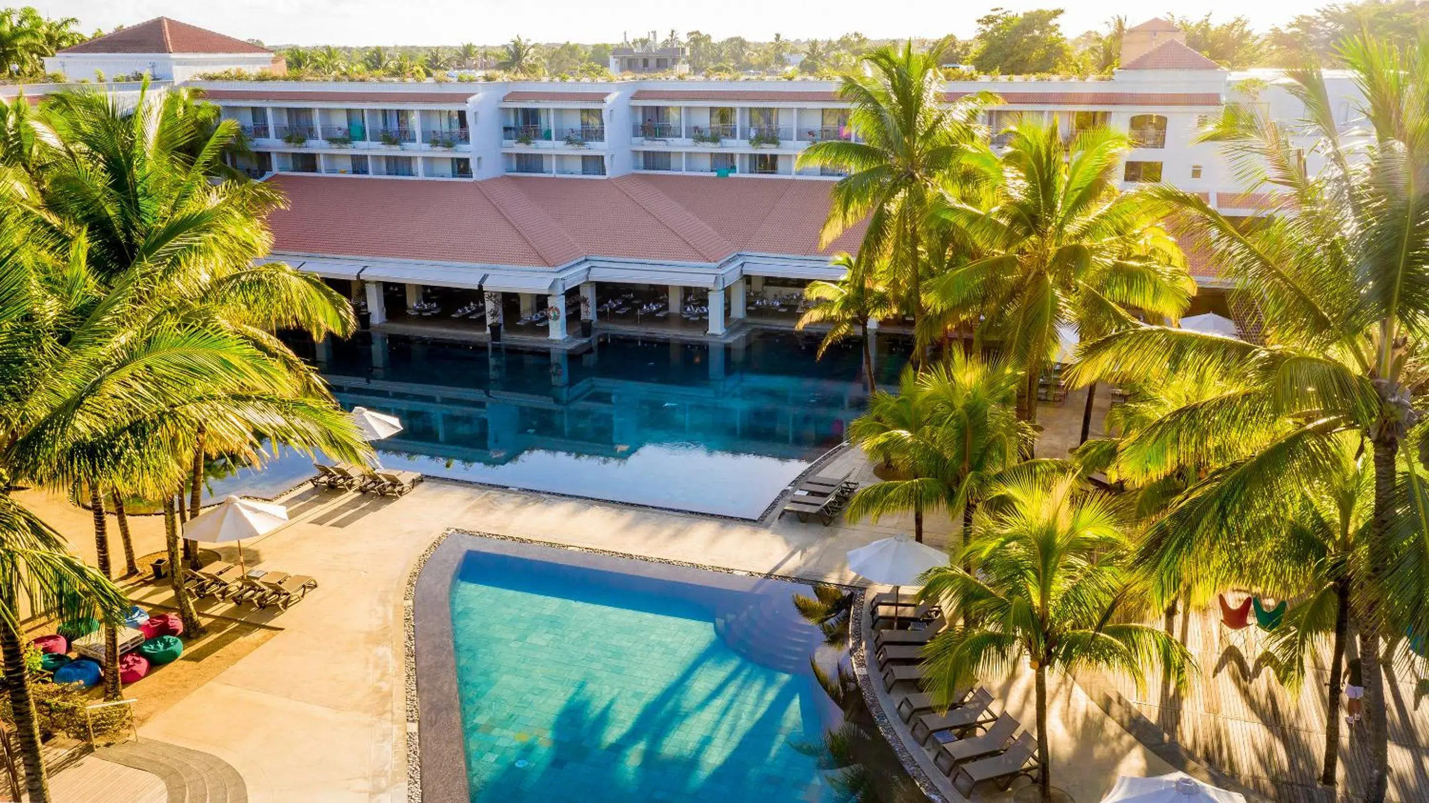 Property building in Mauricia Beachcomber Resort & Spa Property building in Mauricia Beachcomber Resort & Spa