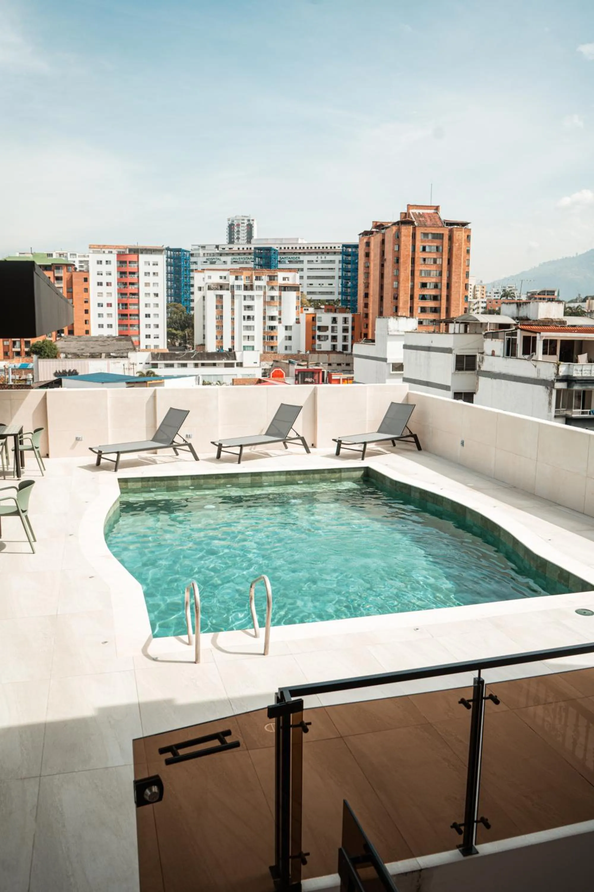 Swimming pool in Hotel Buena Vista