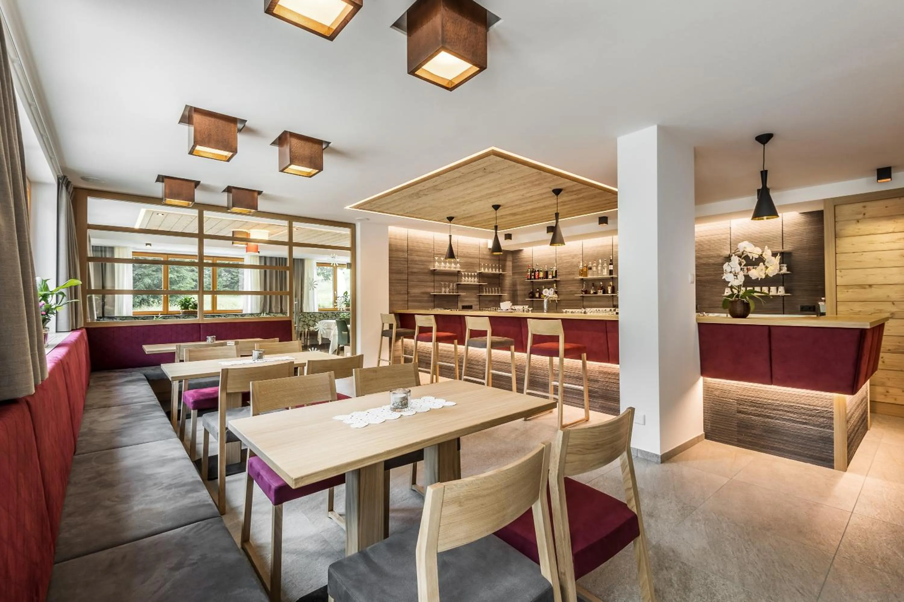 Lounge or bar in Hotel Miramonti Badia