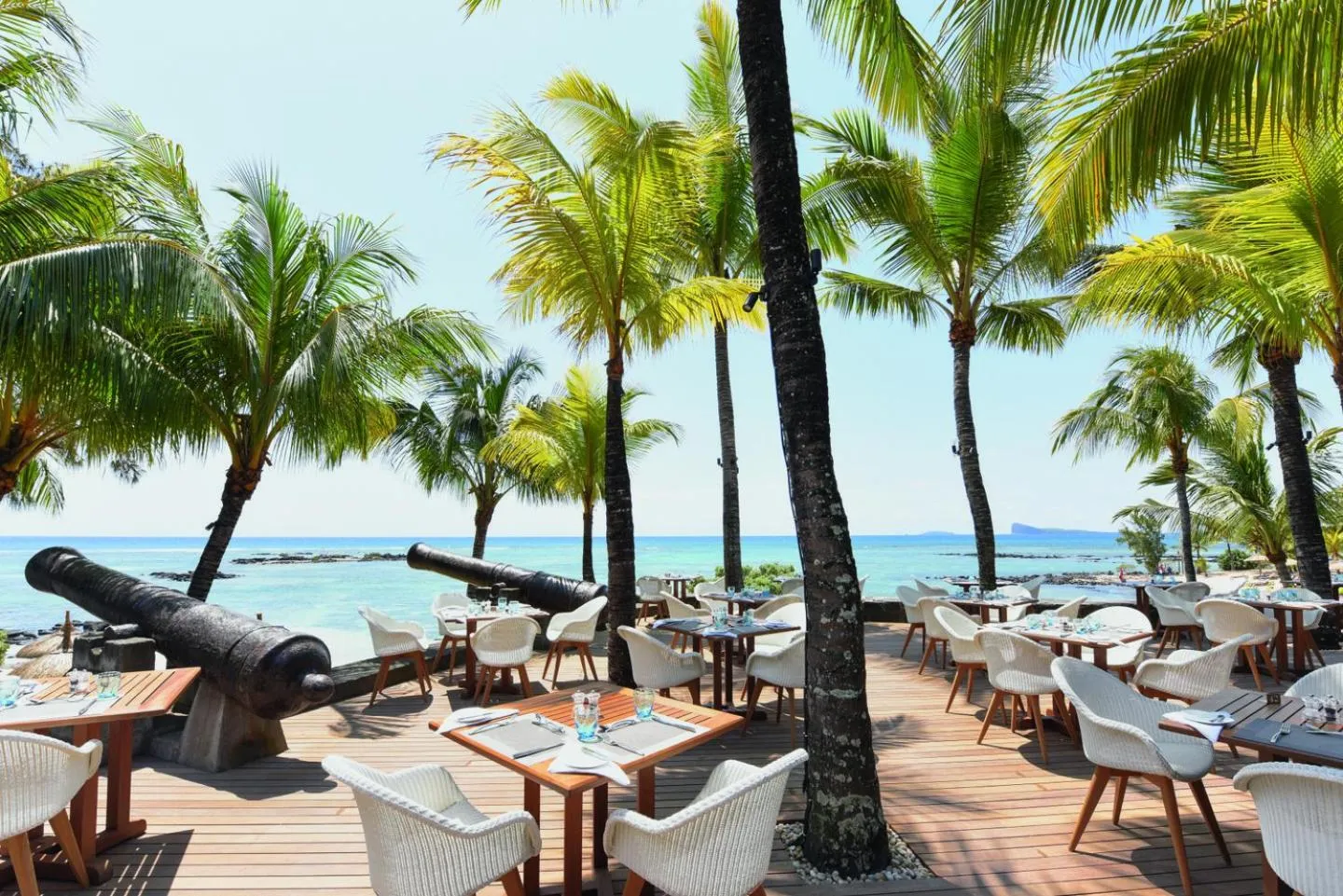 Restaurant/places to eat in Canonnier Beachcomber Golf Resort & Spa