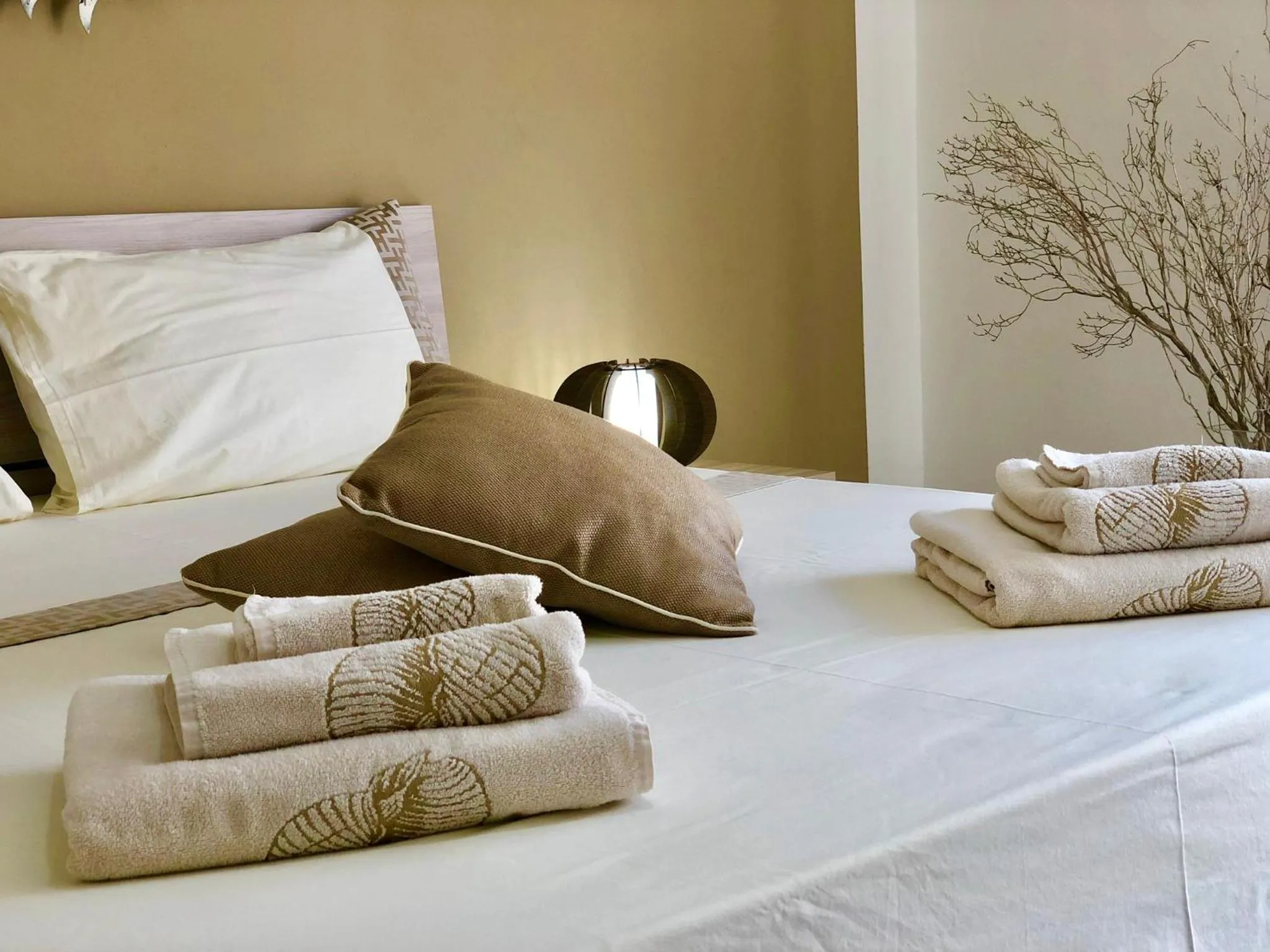 Bed in Montellinos Suite Tortora