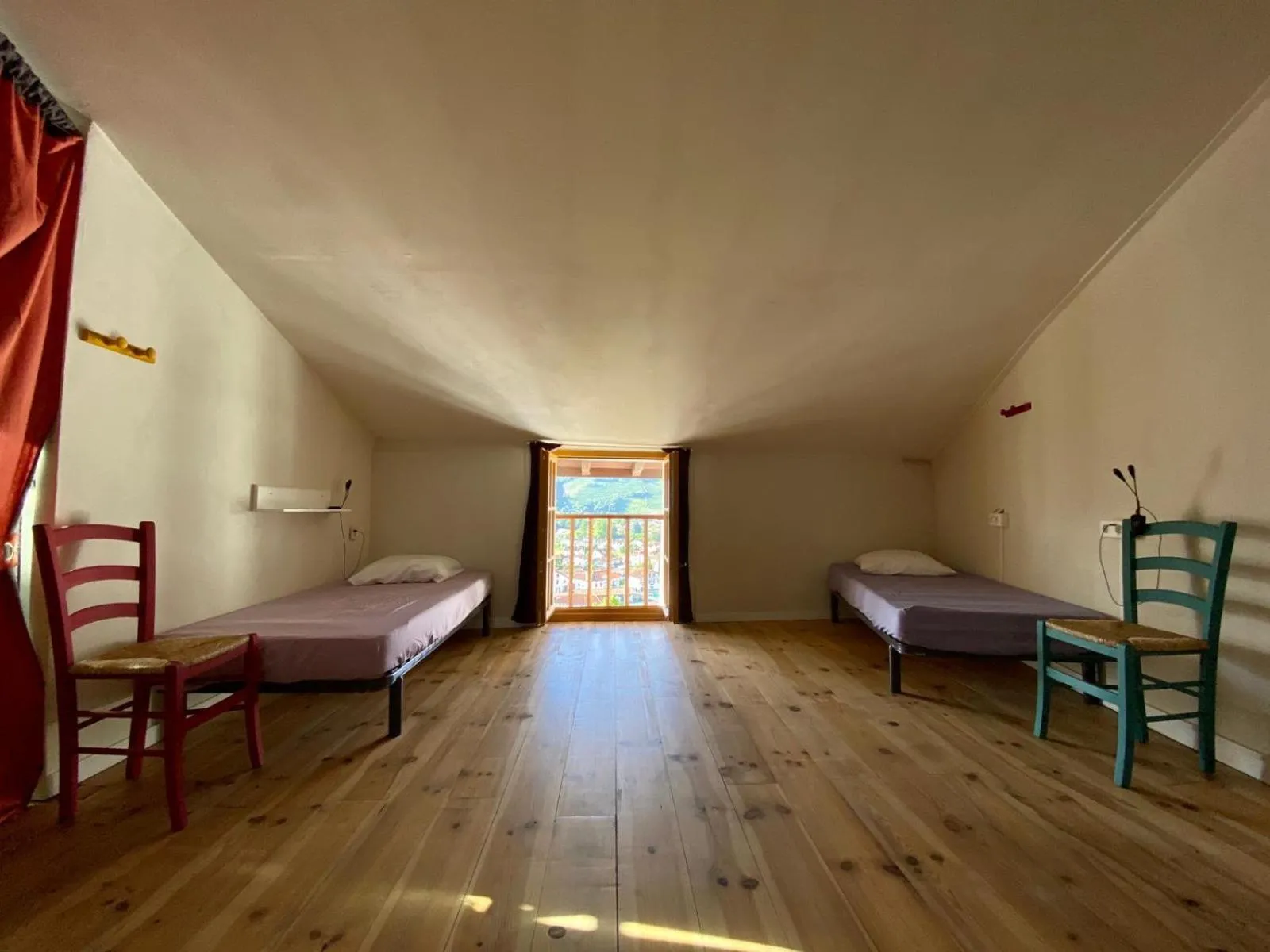 Bed in Gite de la Porte Saint Jacques: a hostel for pilgrims