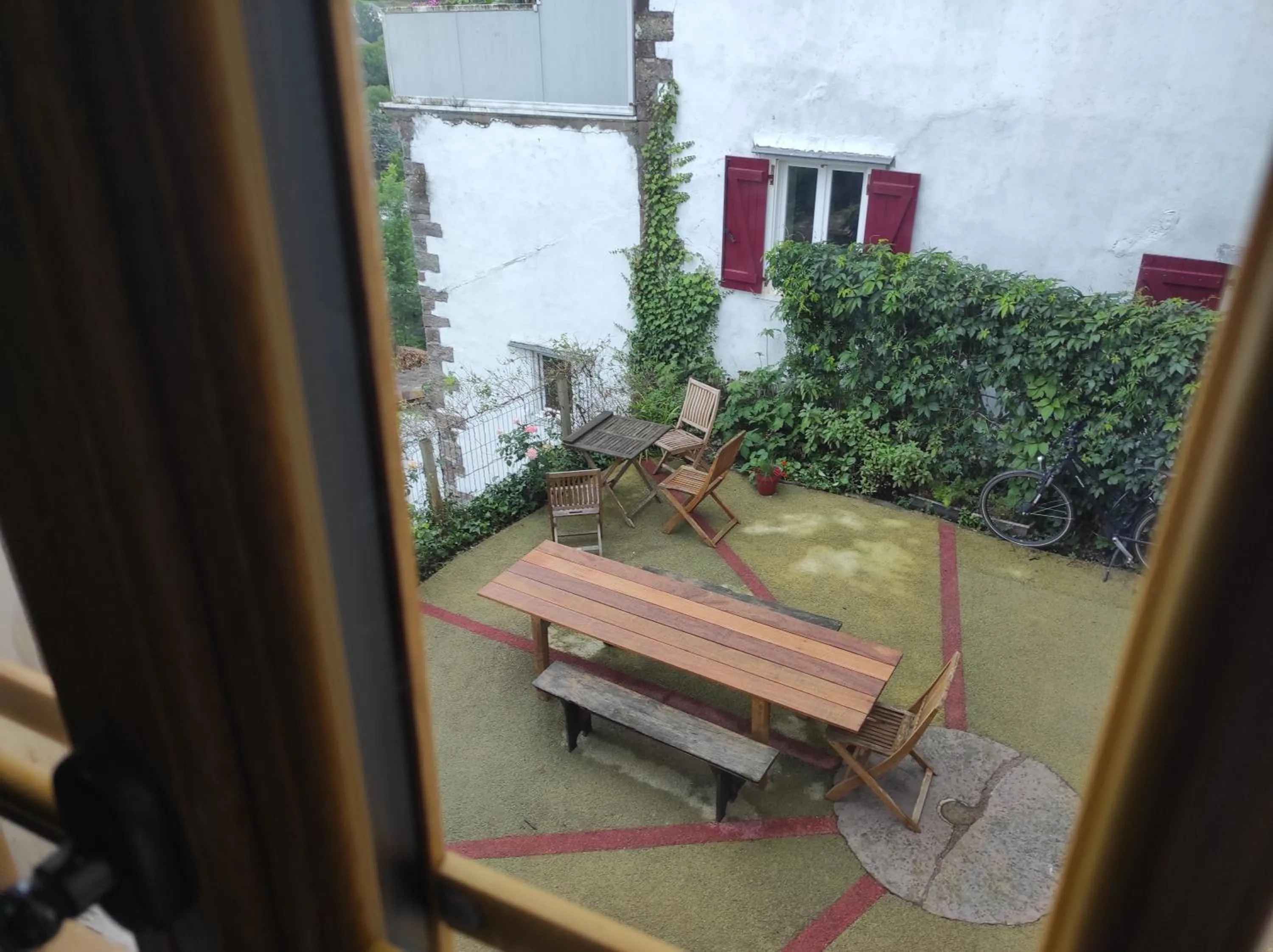 Balcony/Terrace in Gite de la Porte Saint Jacques: a hostel for pilgrims