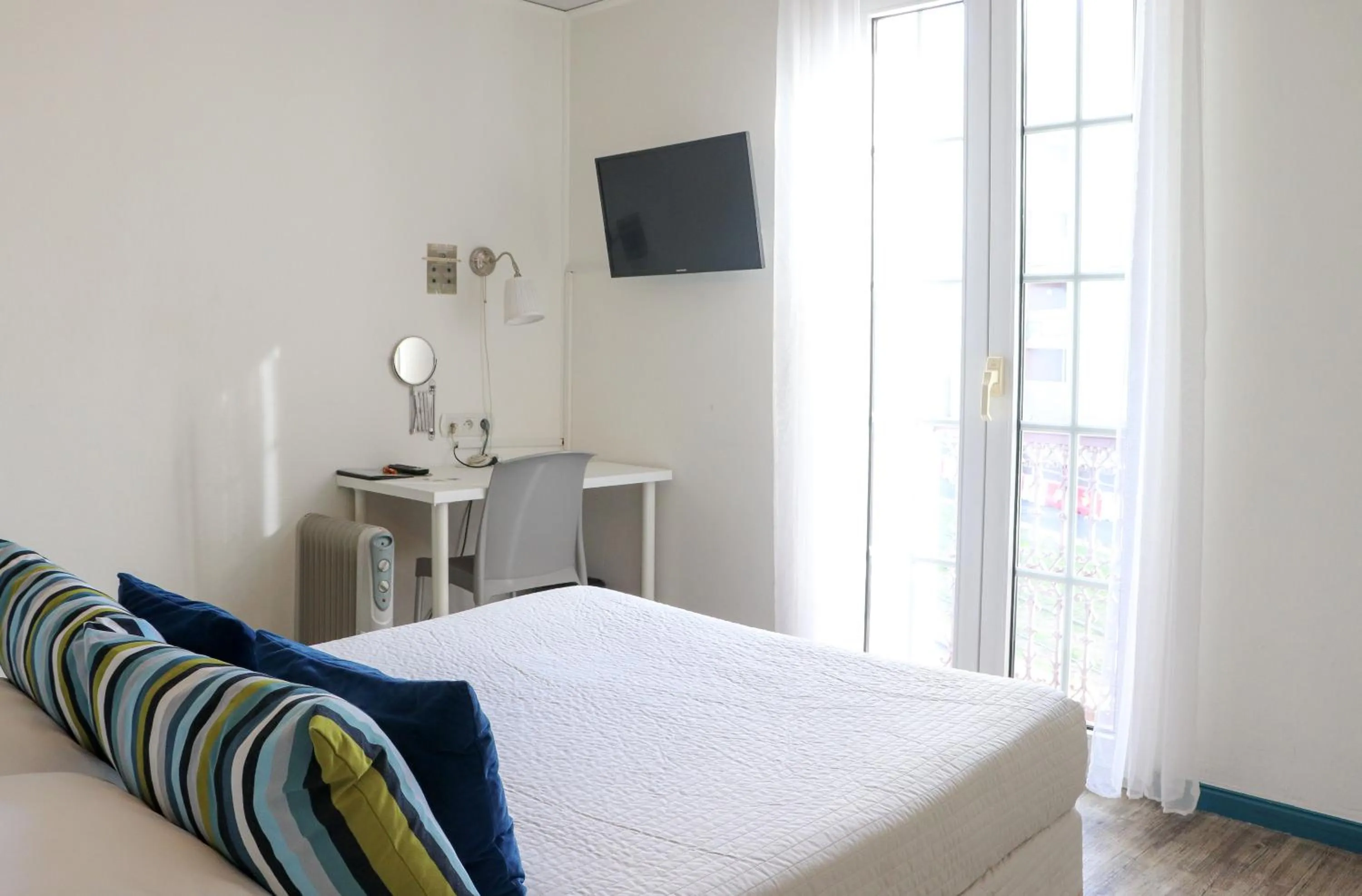 Photo of the whole room, Bed in Hotel Abelia