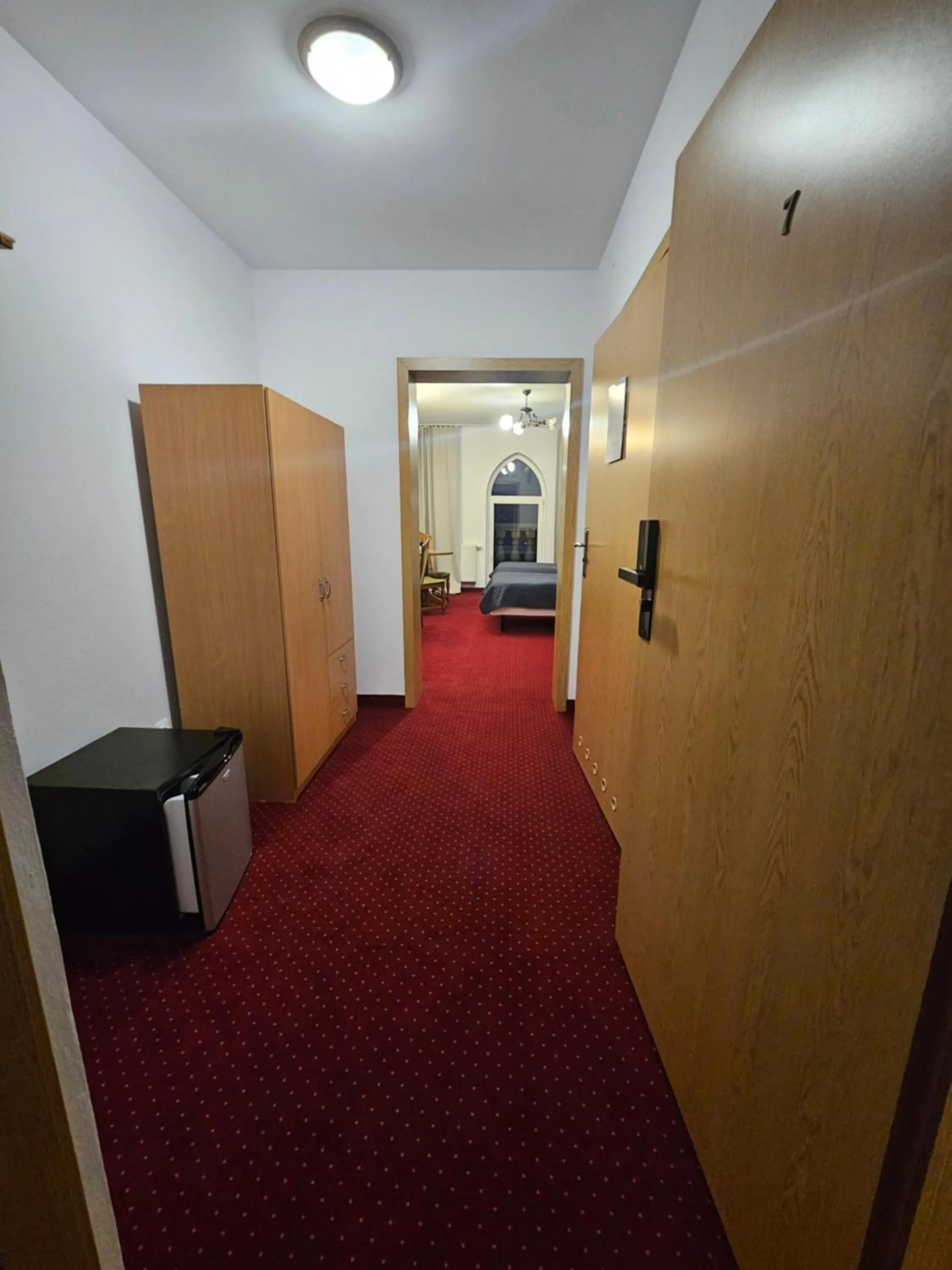 Photo of the whole room in Zamek Camelot