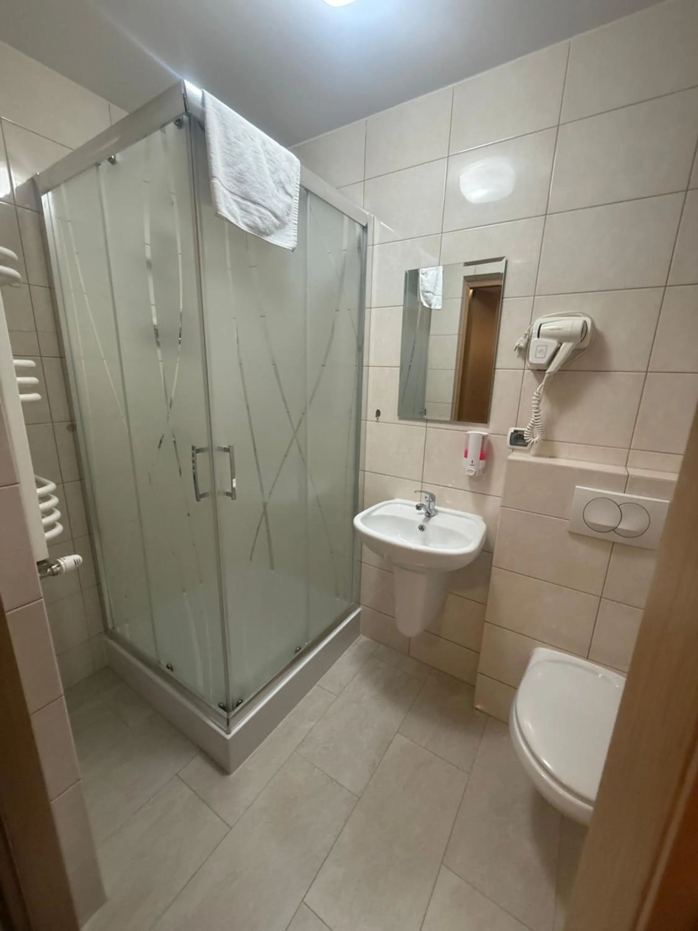 Shower in Zamek Camelot