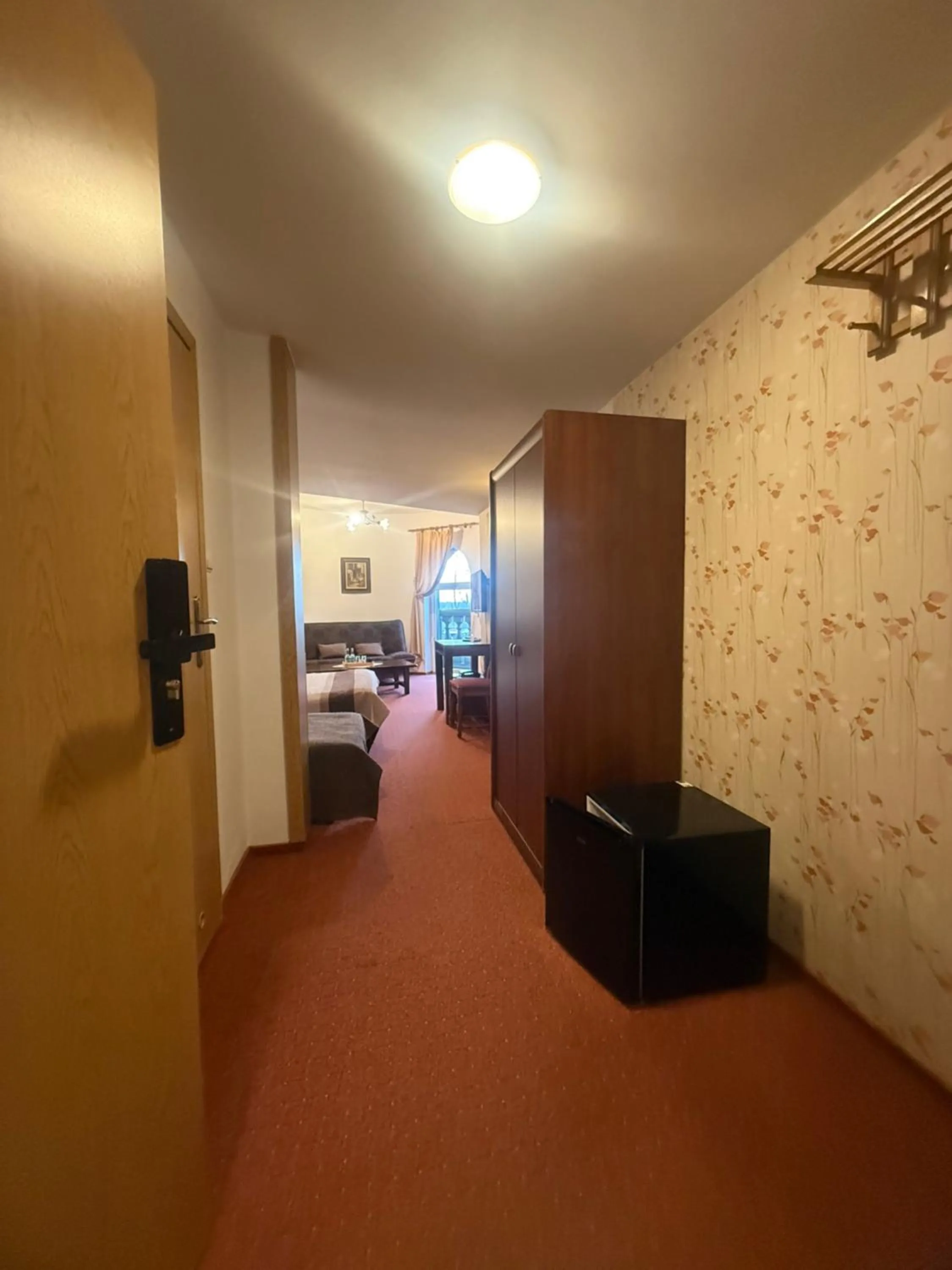 wardrobe in Zamek Camelot