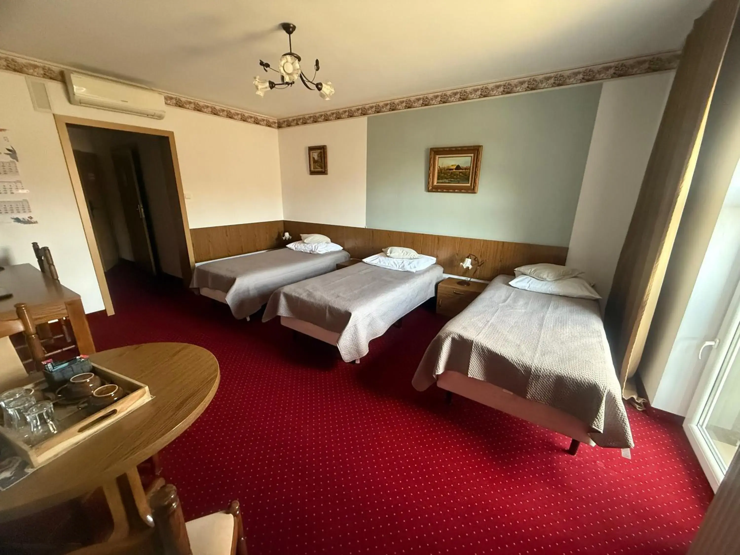 Triple Room in Zamek Camelot Triple Room in Zamek Camelot