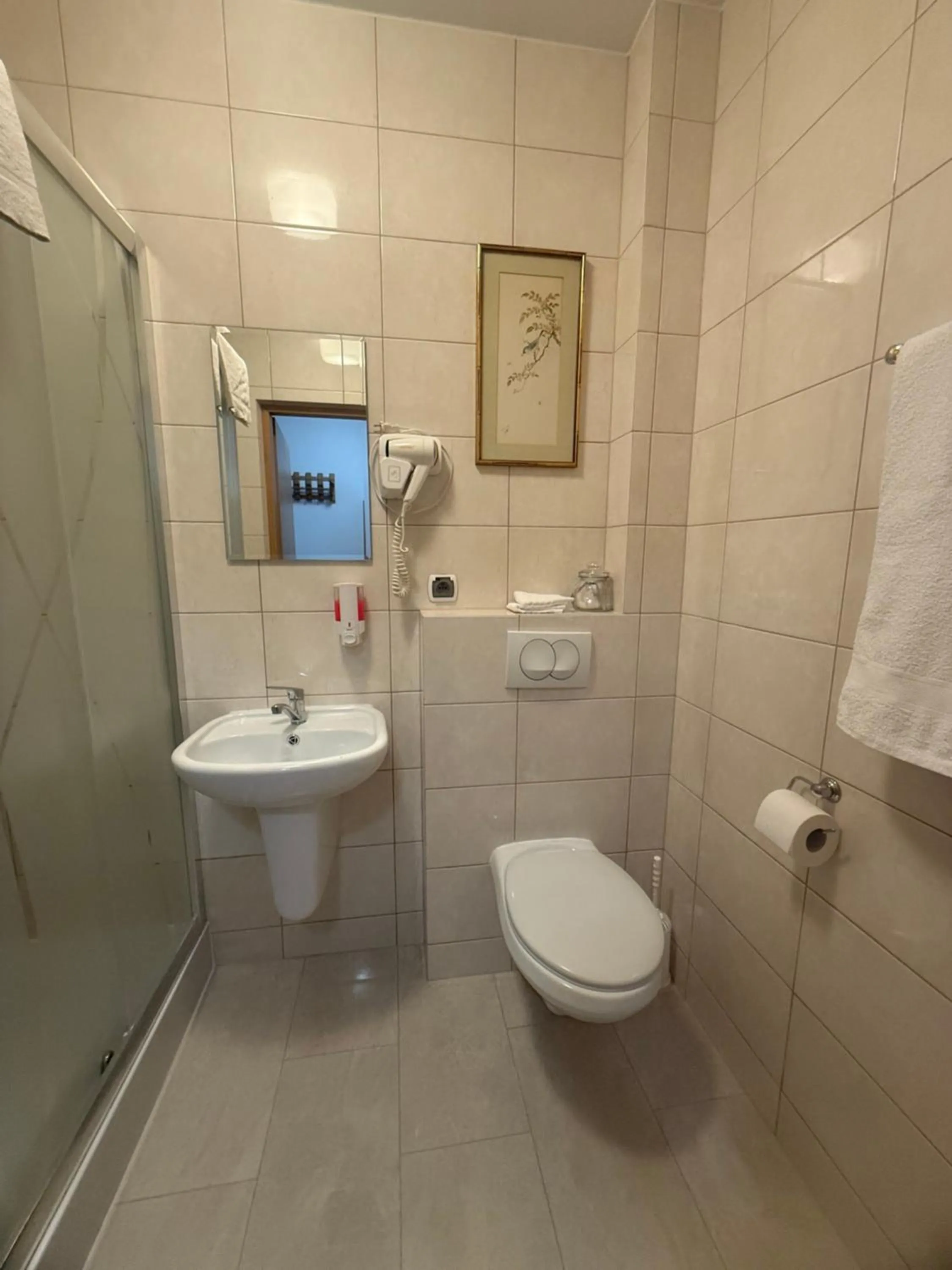 Shower in Zamek Camelot
