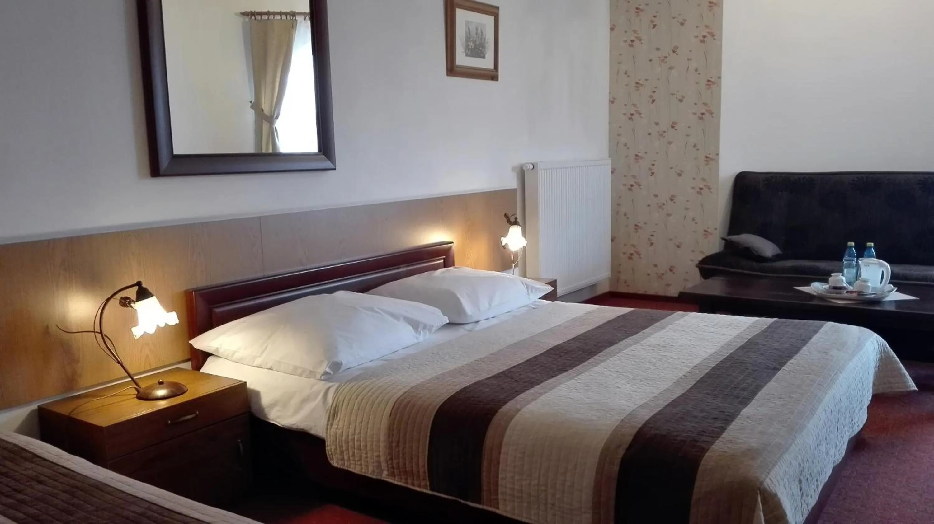 Day, Bed in Zamek Camelot