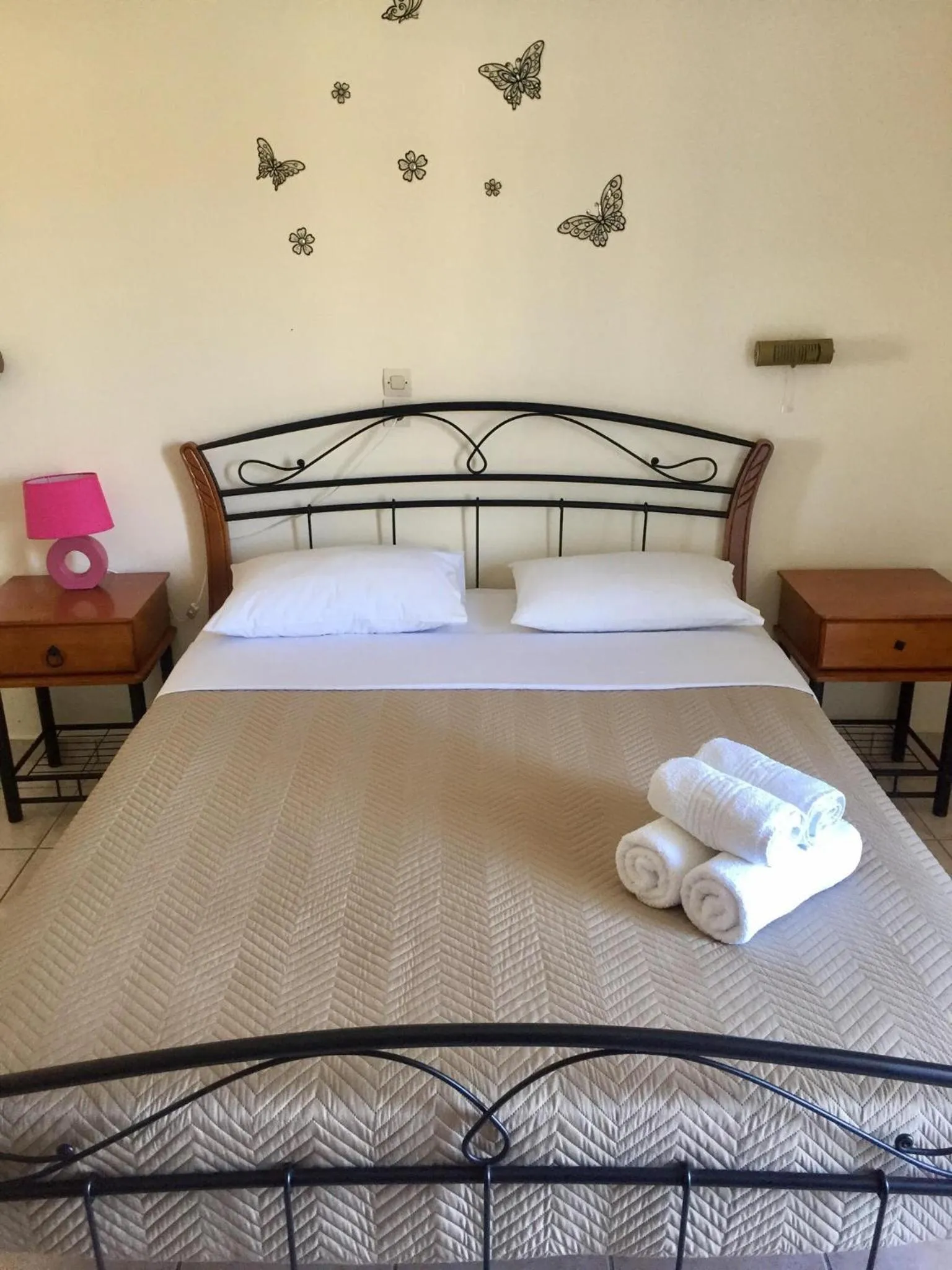 Bed in Georgia Studios