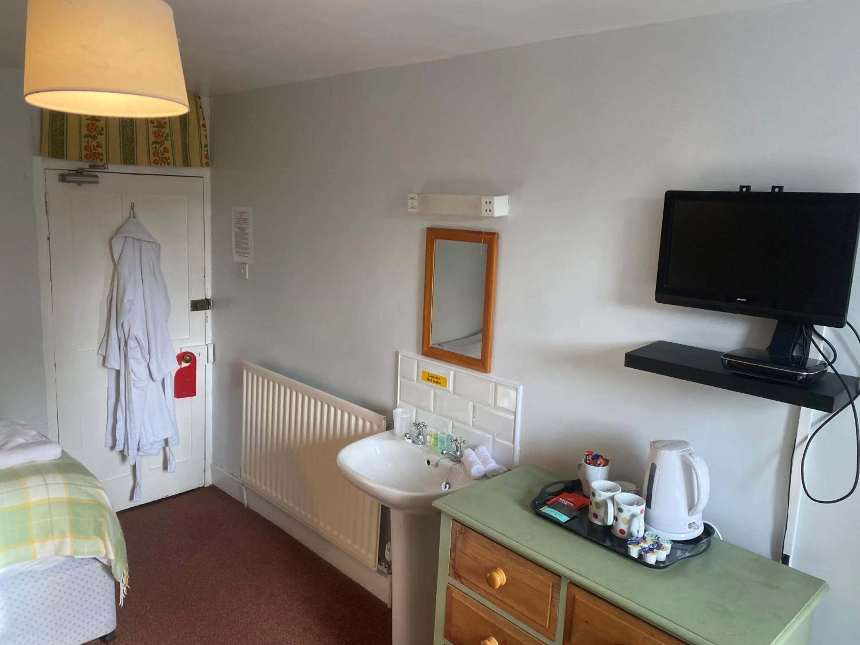 Bedroom, Bed in The Elks Head Inn