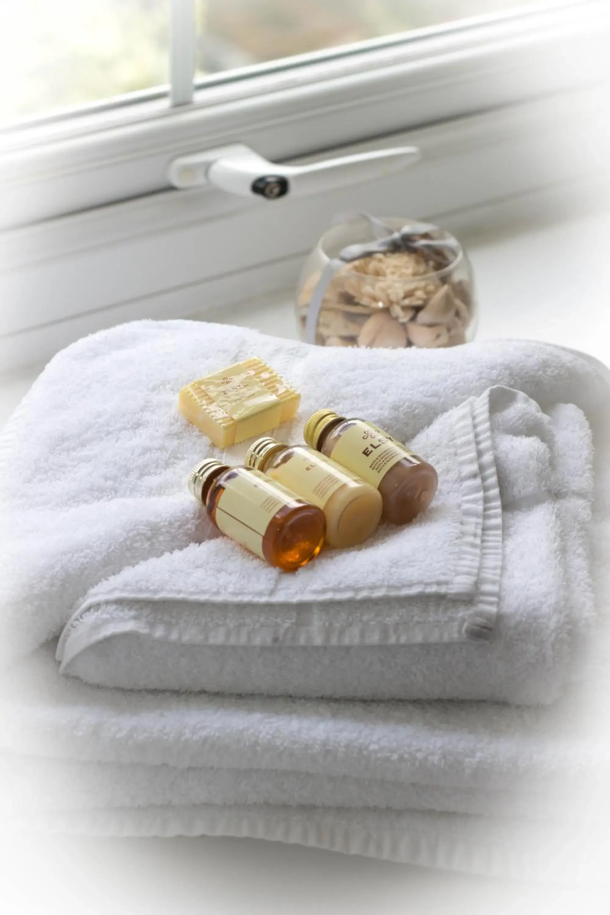 Twin Room with Private External Bathroom - single occupancy in The Elks Head Inn Twin Room with Private External Bathroom - single occupancy in The Elks Head Inn