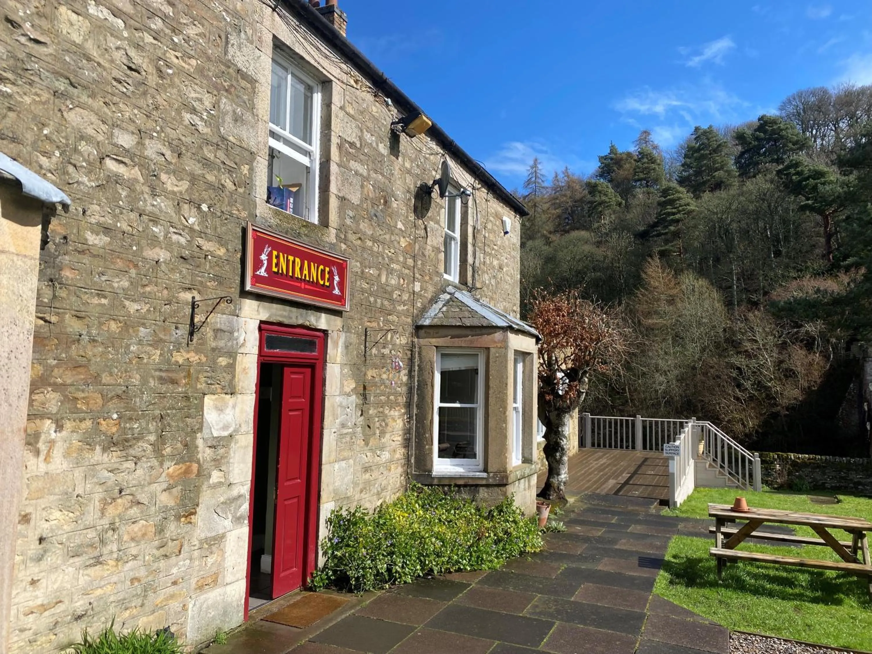 Property building in The Elks Head Inn