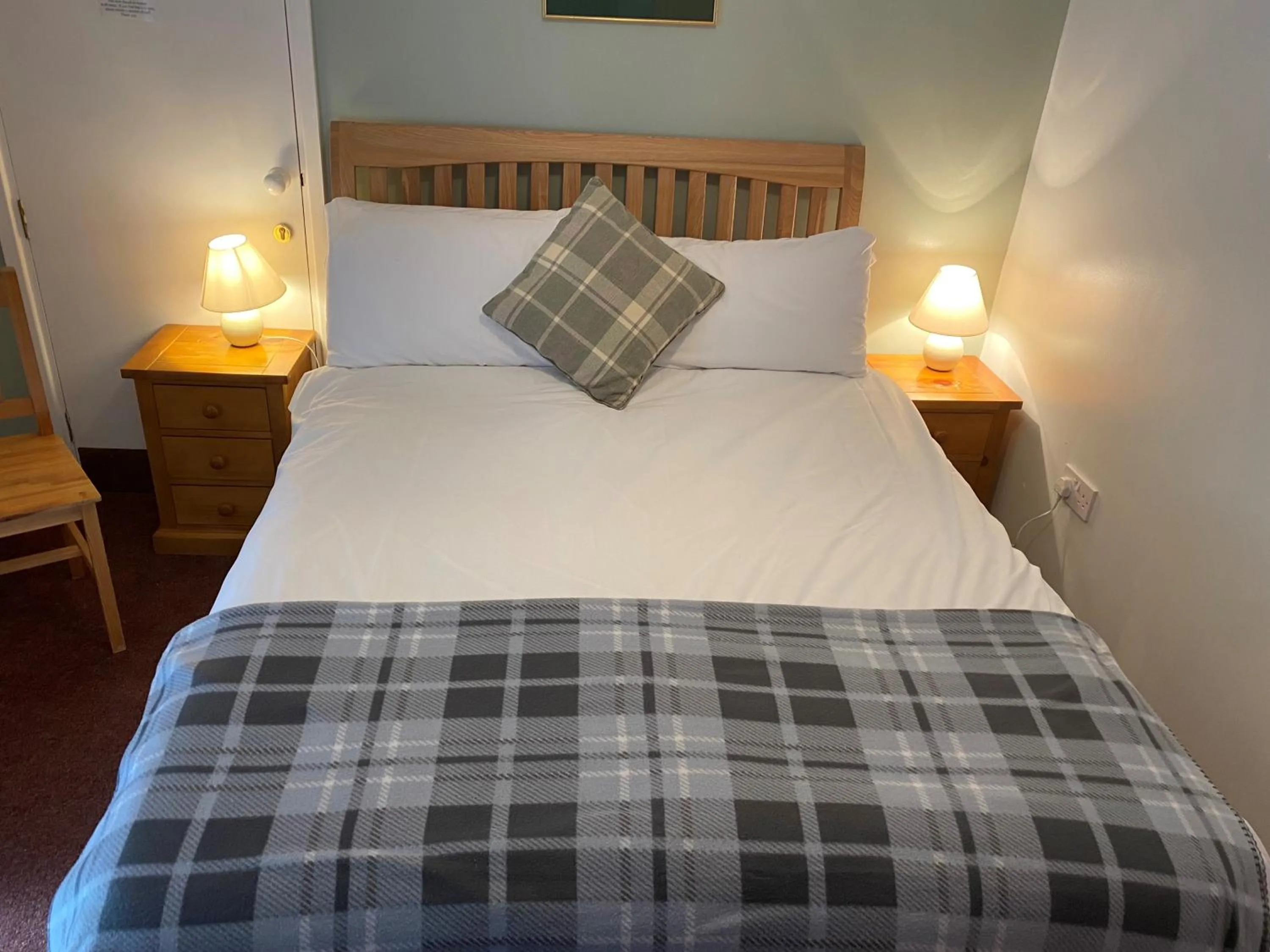 Bedroom, Bed in The Elks Head Inn