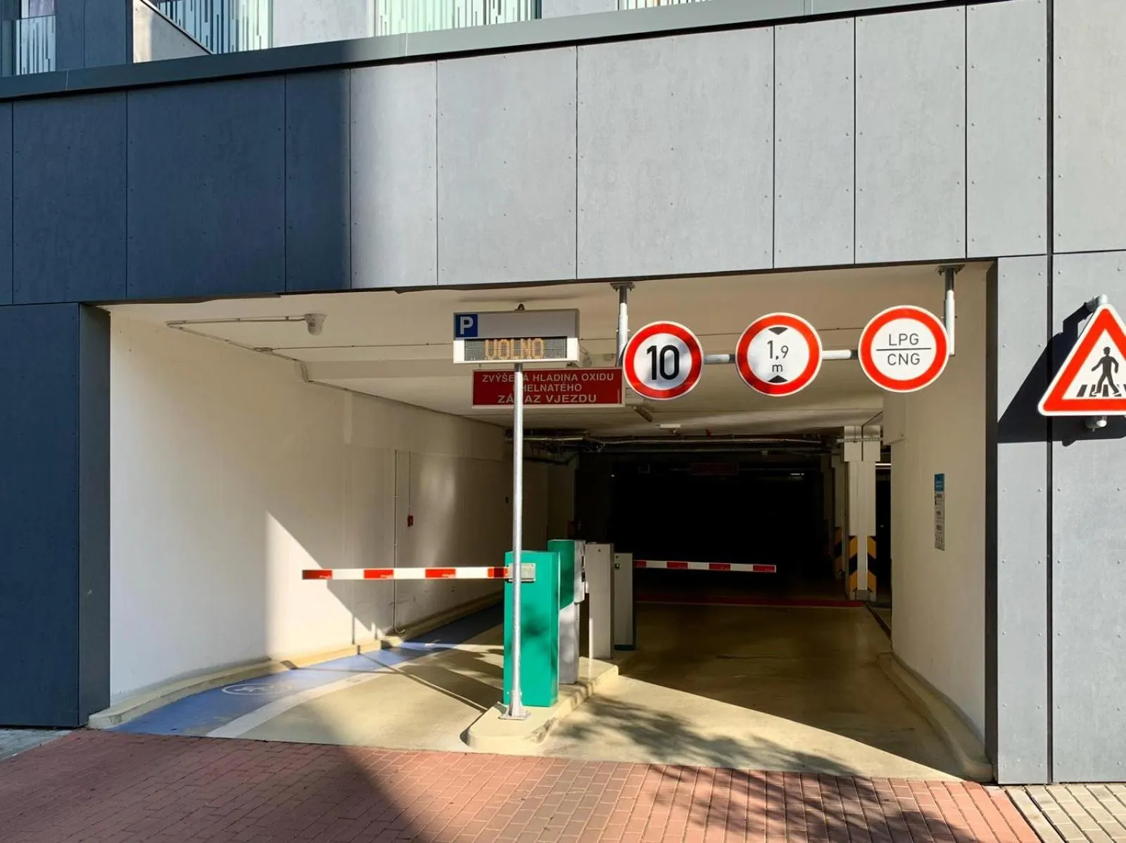 Parking in ART Garden Towers Prague