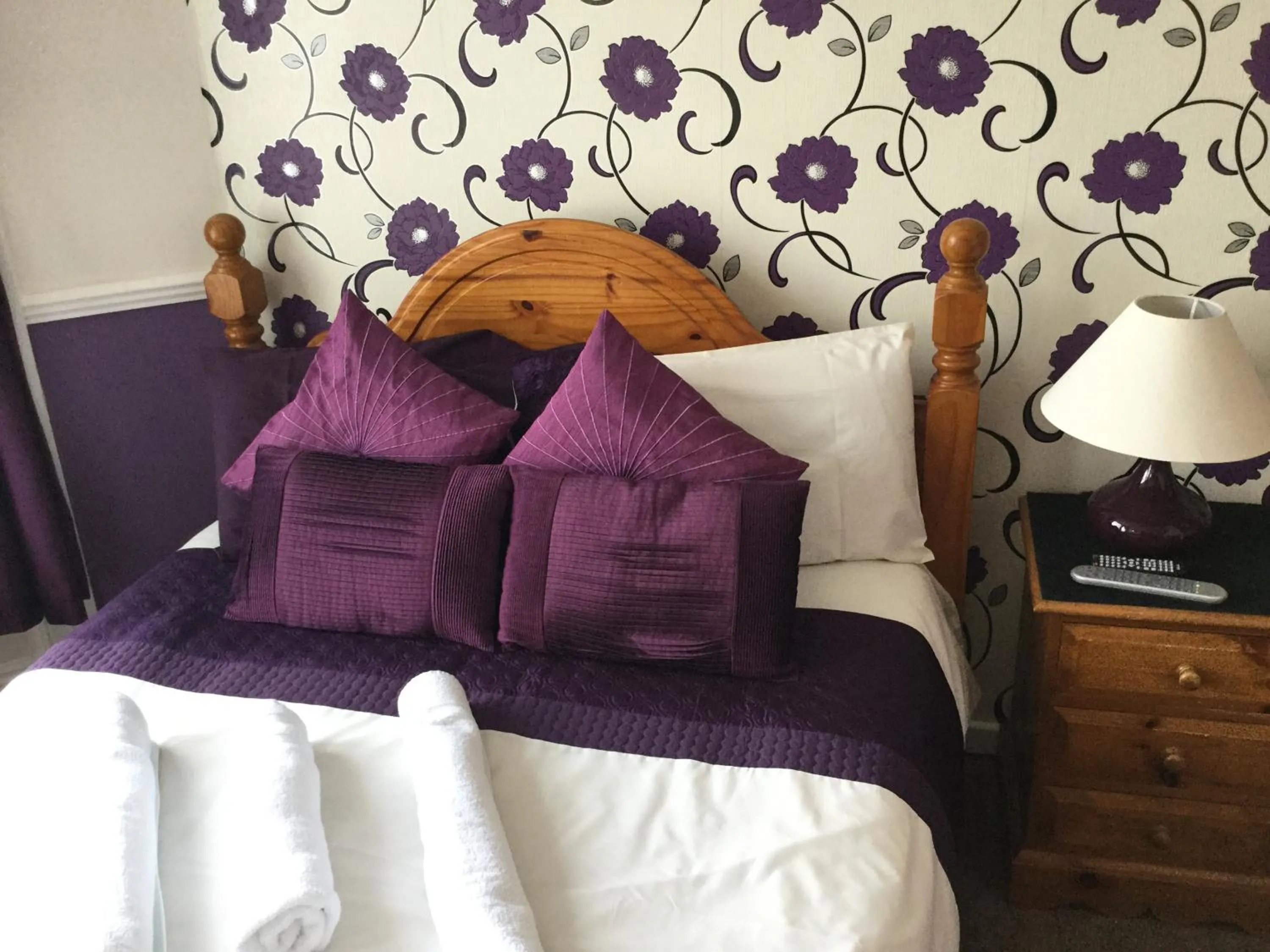 Bedroom, Bed in The Benson Hotel