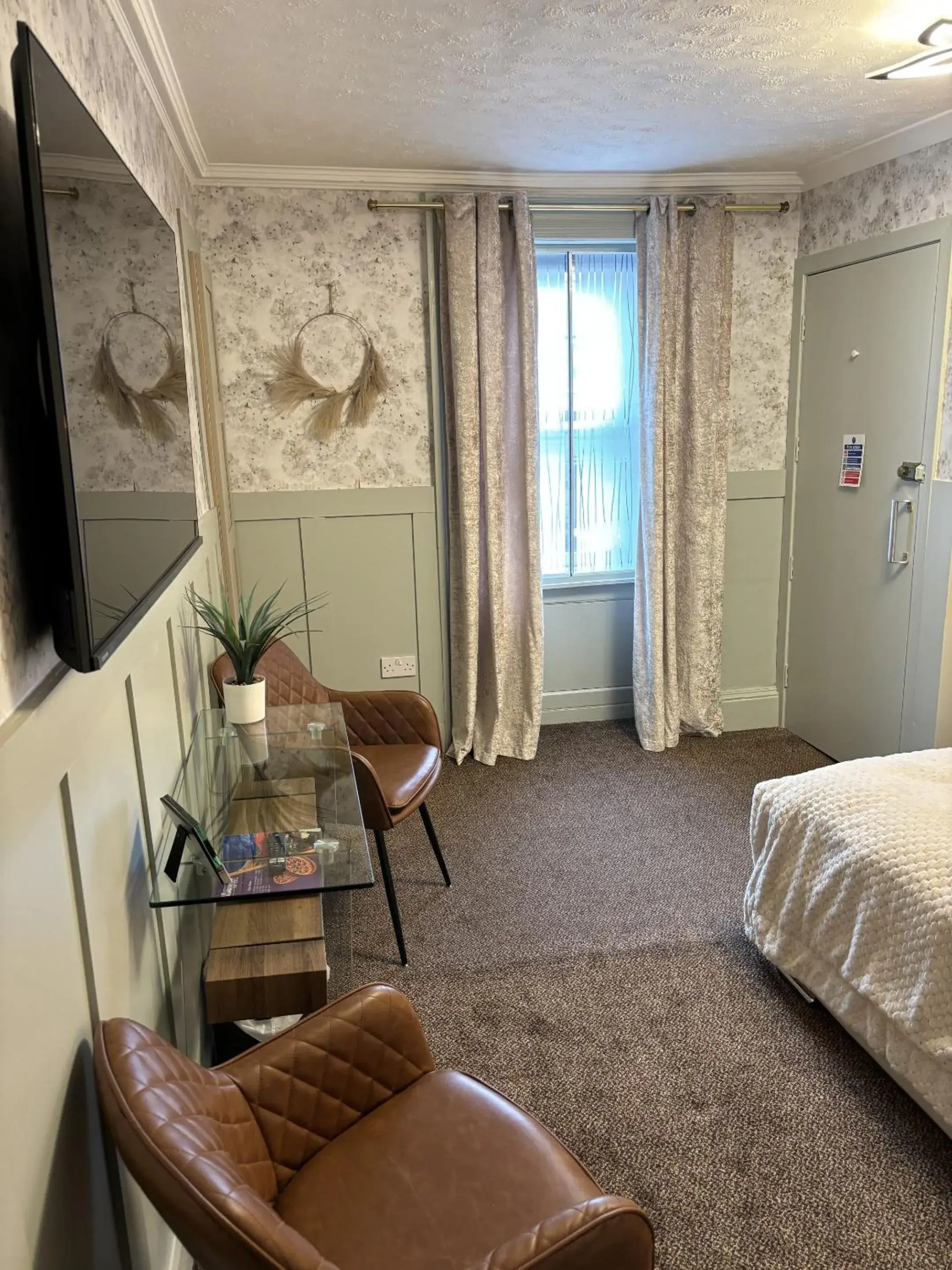 Bedroom, Bed in The Blackhorse Accommodation Bedroom, Bed in The Blackhorse Accommodation