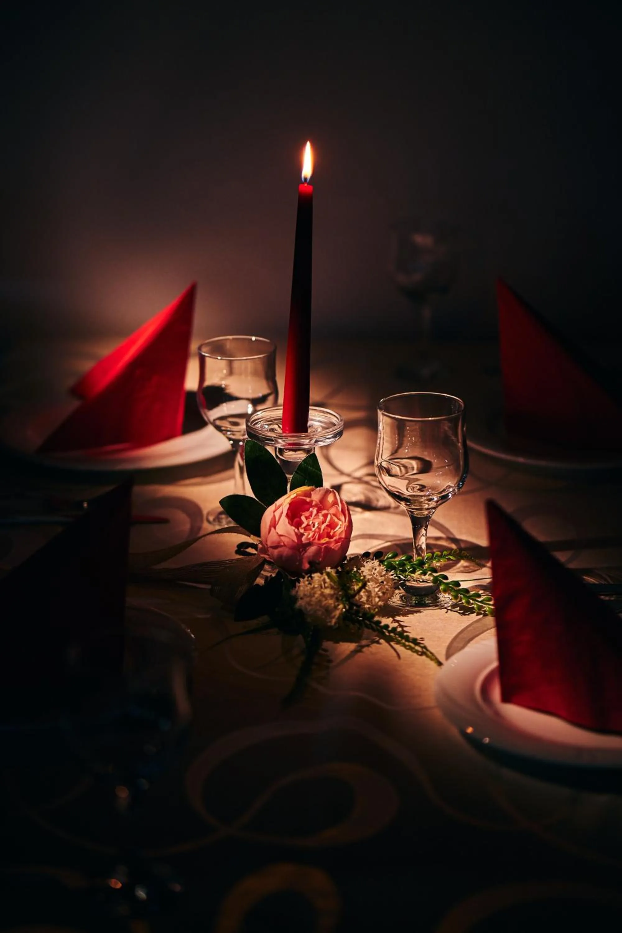 Restaurant/places to eat in Hotel Hera