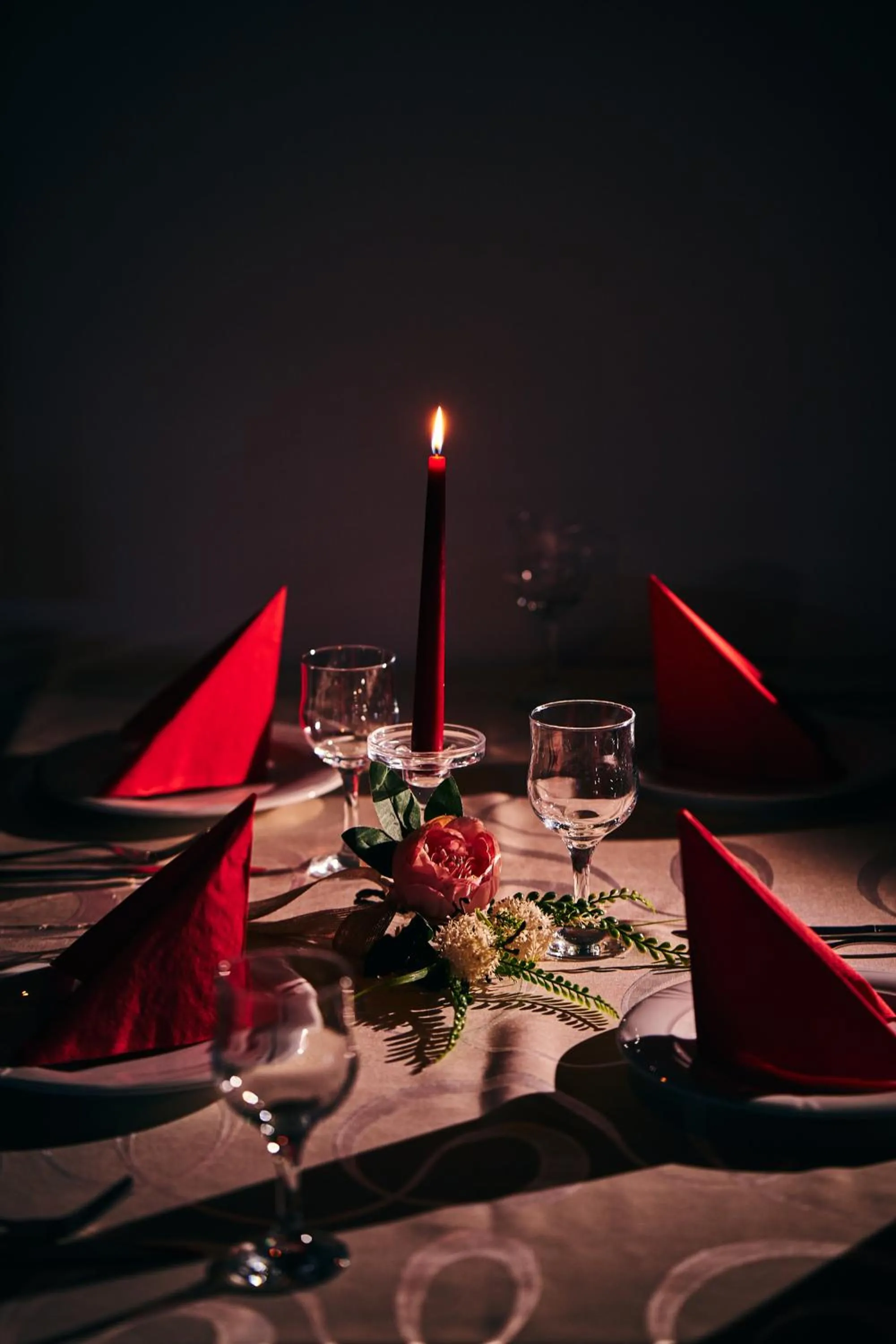 Restaurant/places to eat in Hotel Hera
