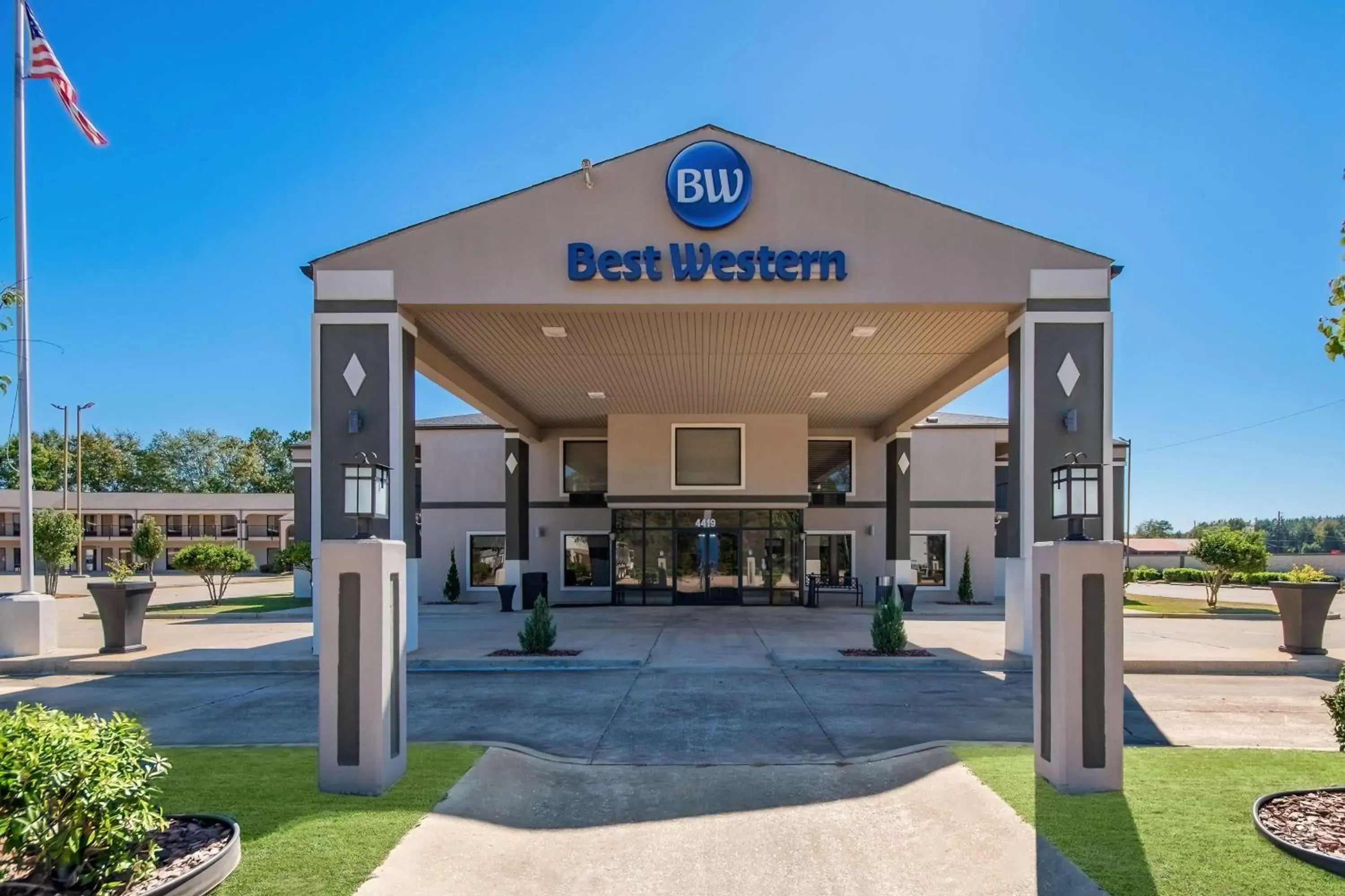 Property building in Best Western Inn Property building in Best Western Inn