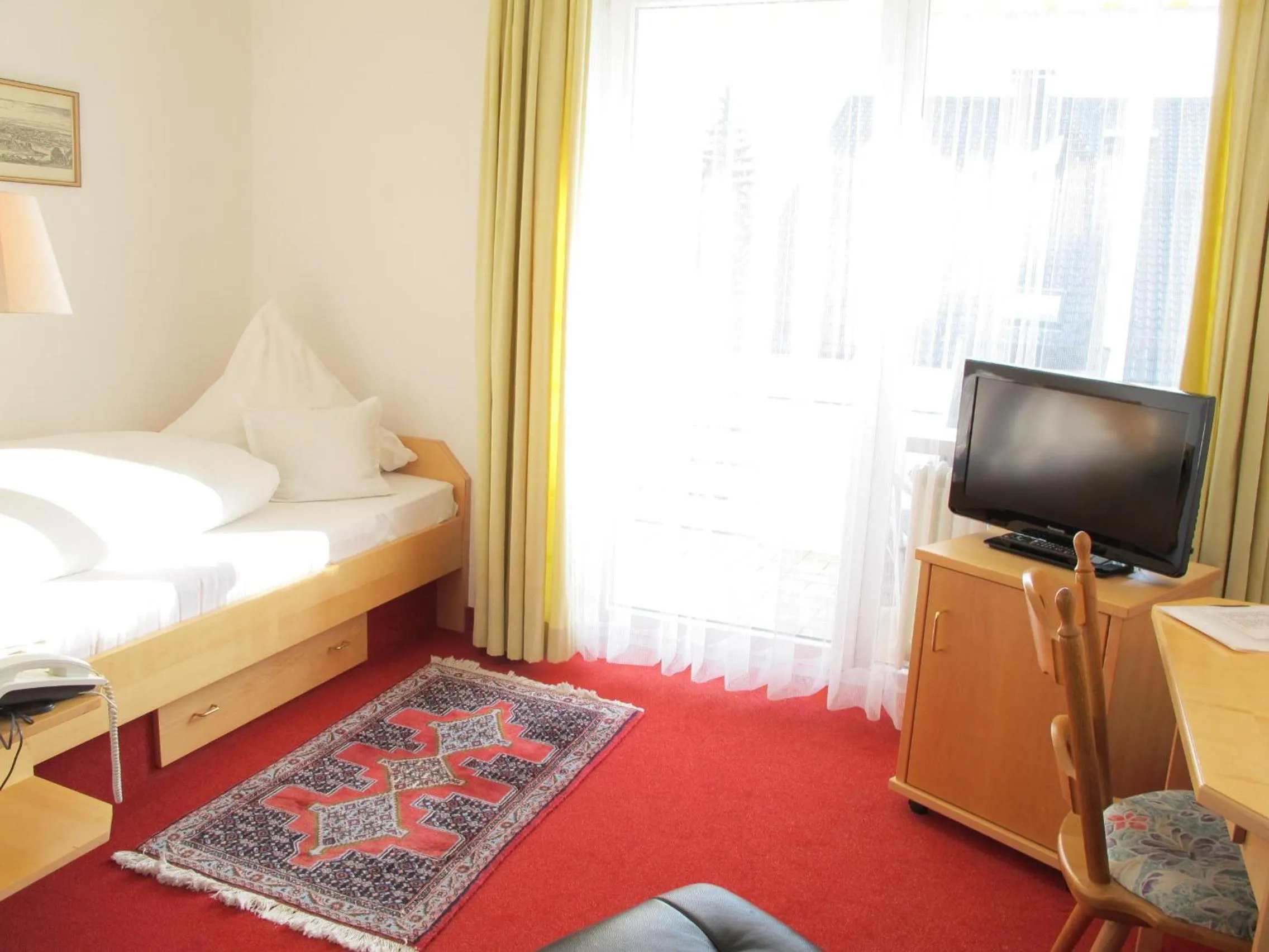 Photo of the whole room, Bed in Hotel Germania