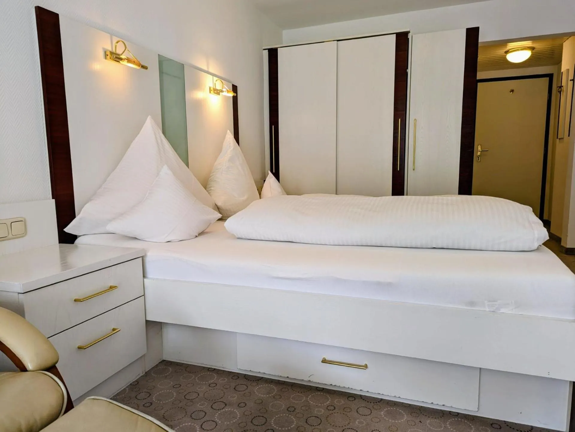 Bed in Hotel Germania