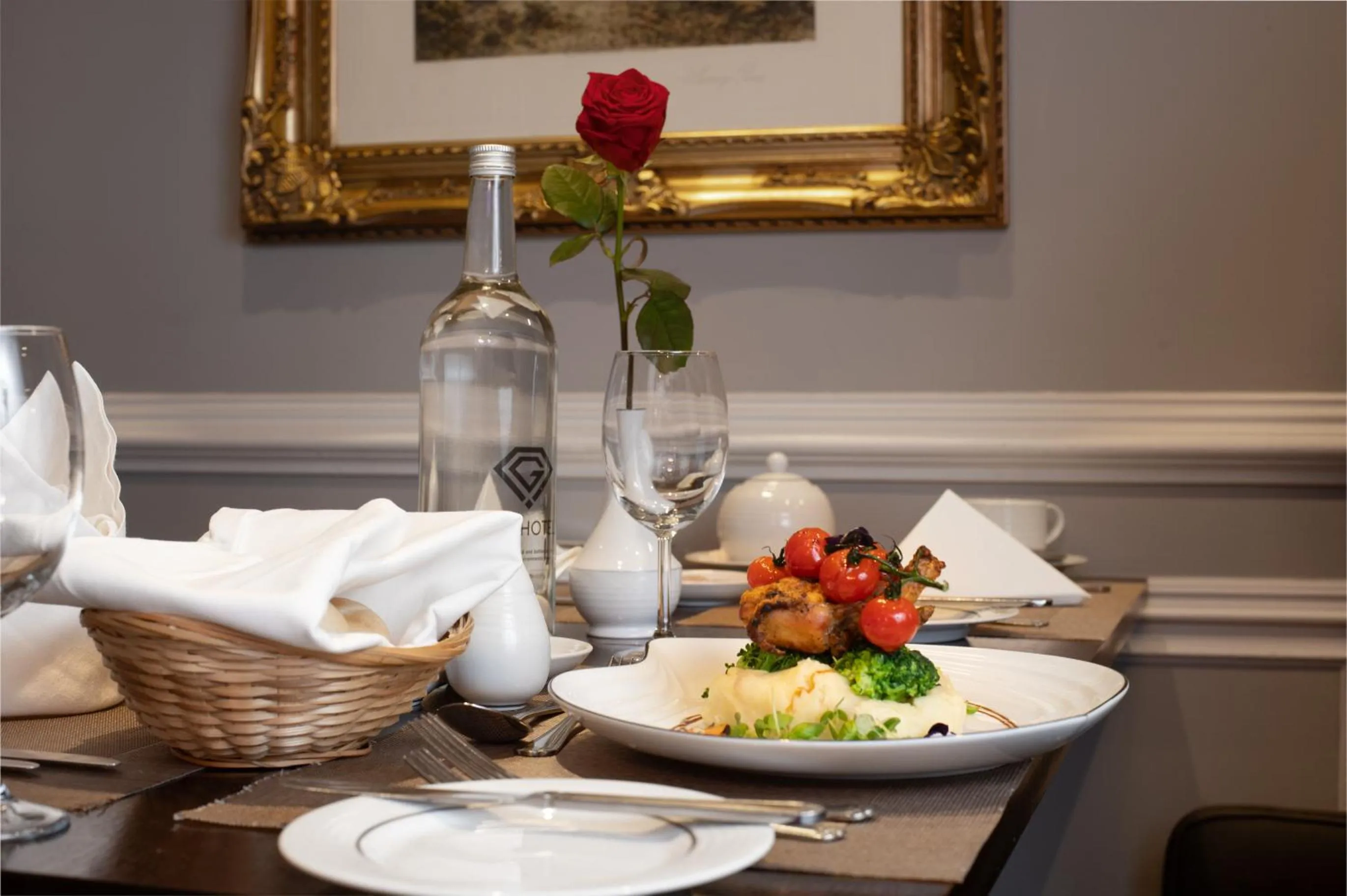 Food in Gem Fitzrovia Hotel