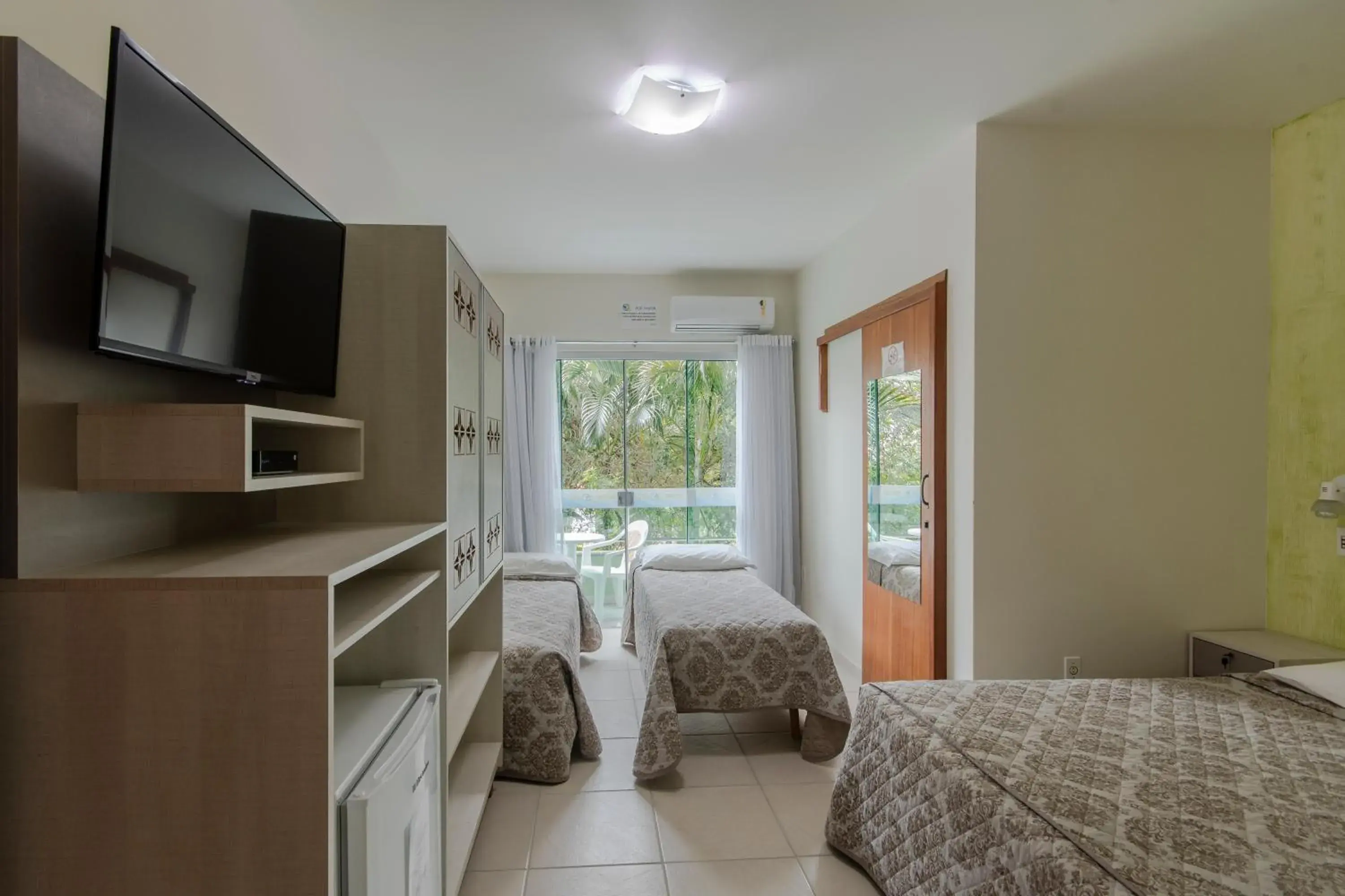 Deluxe Quadruple Room in Hotel Cores do Mar Deluxe Quadruple Room in Hotel Cores do Mar