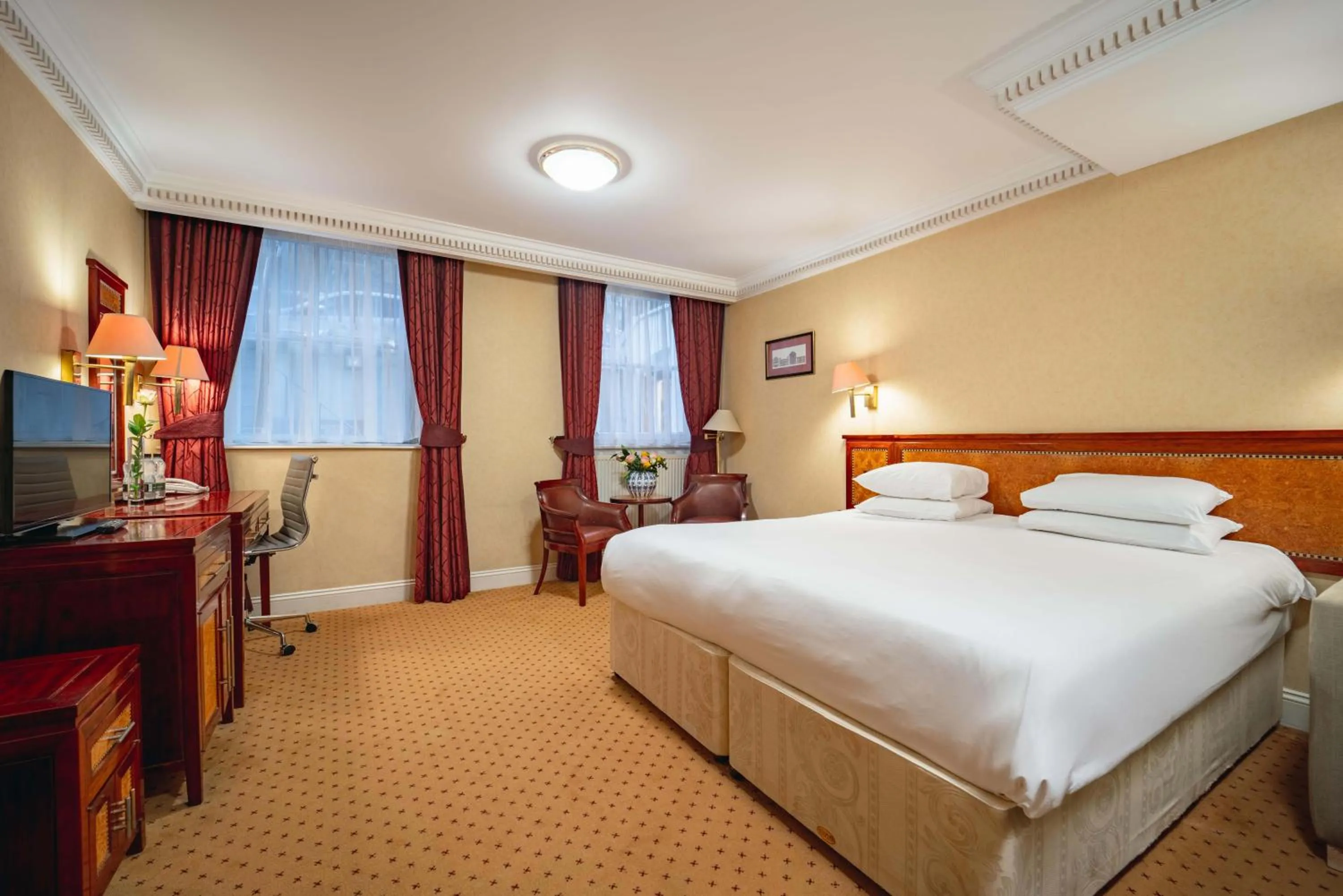 Bed in Grange Portland Hotel