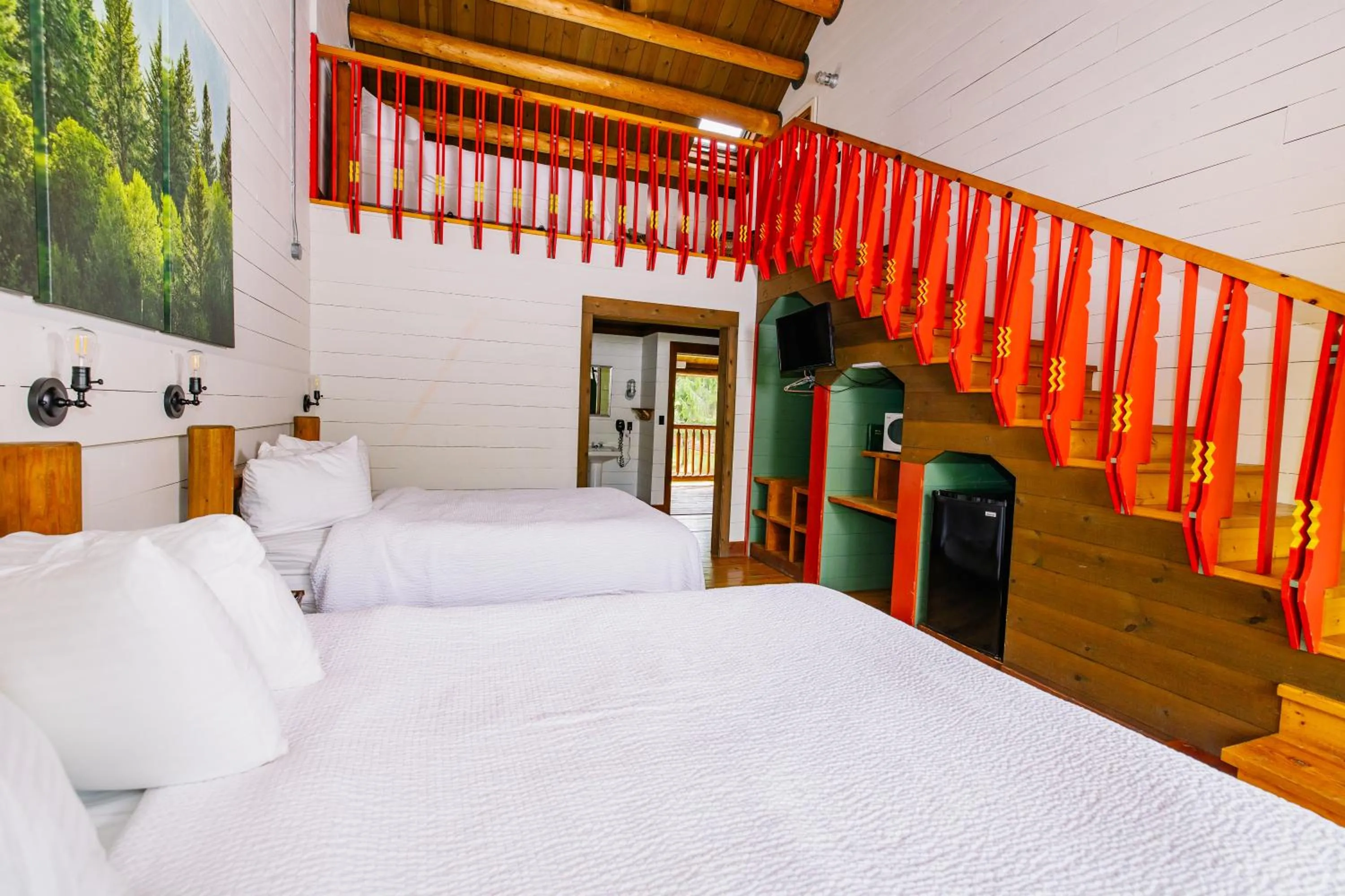 Bed in Drummond Island Resort