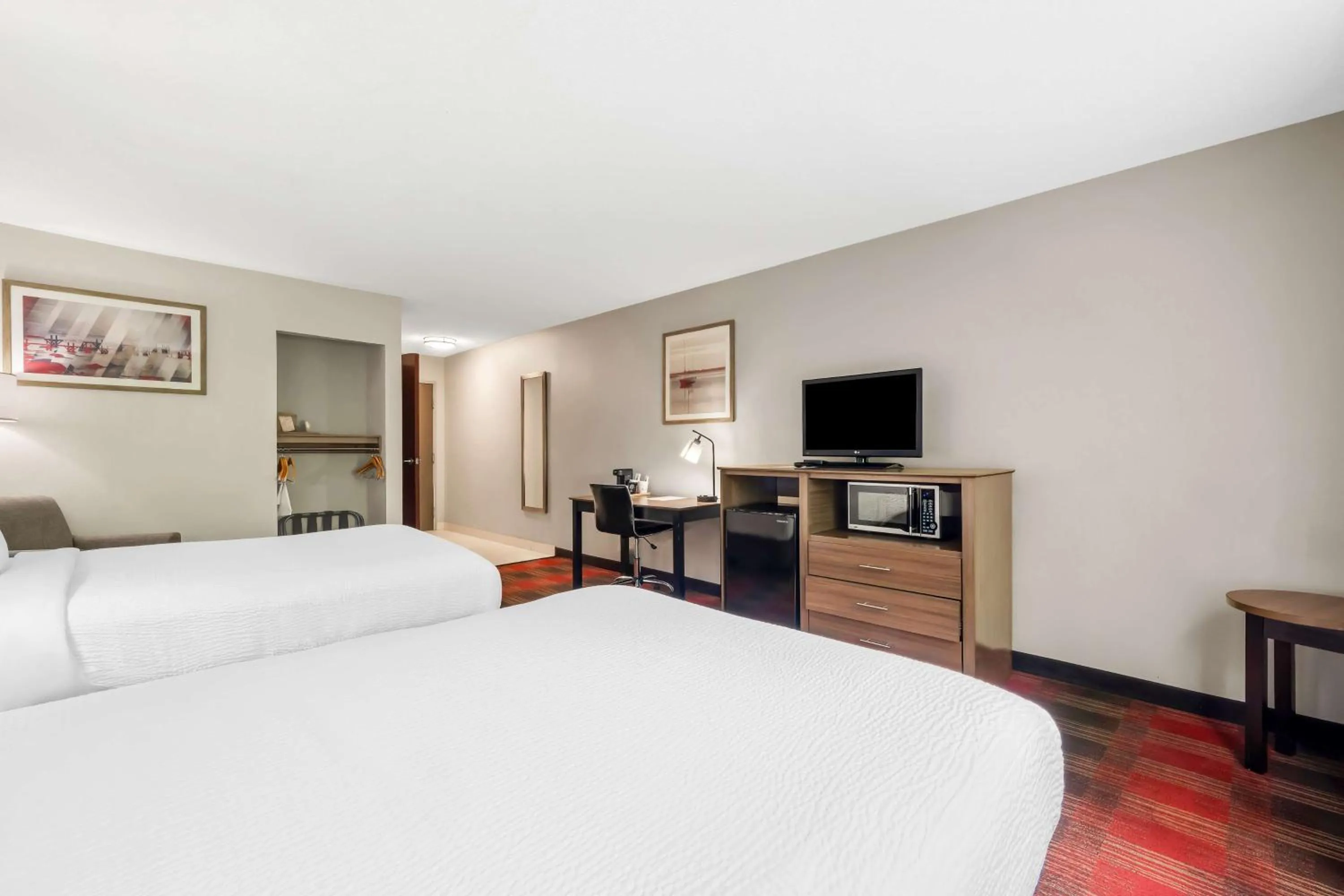 Bedroom, Bed in Best Western Dartmouth-New Bedford